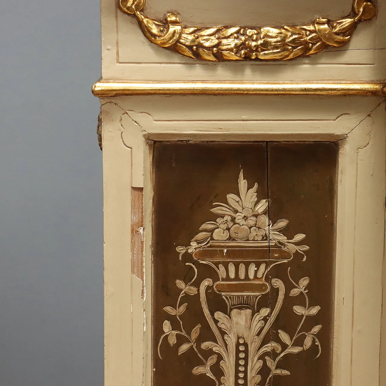 Pair of lacquered, carved and gilded fir sideboards, late 19th century 10