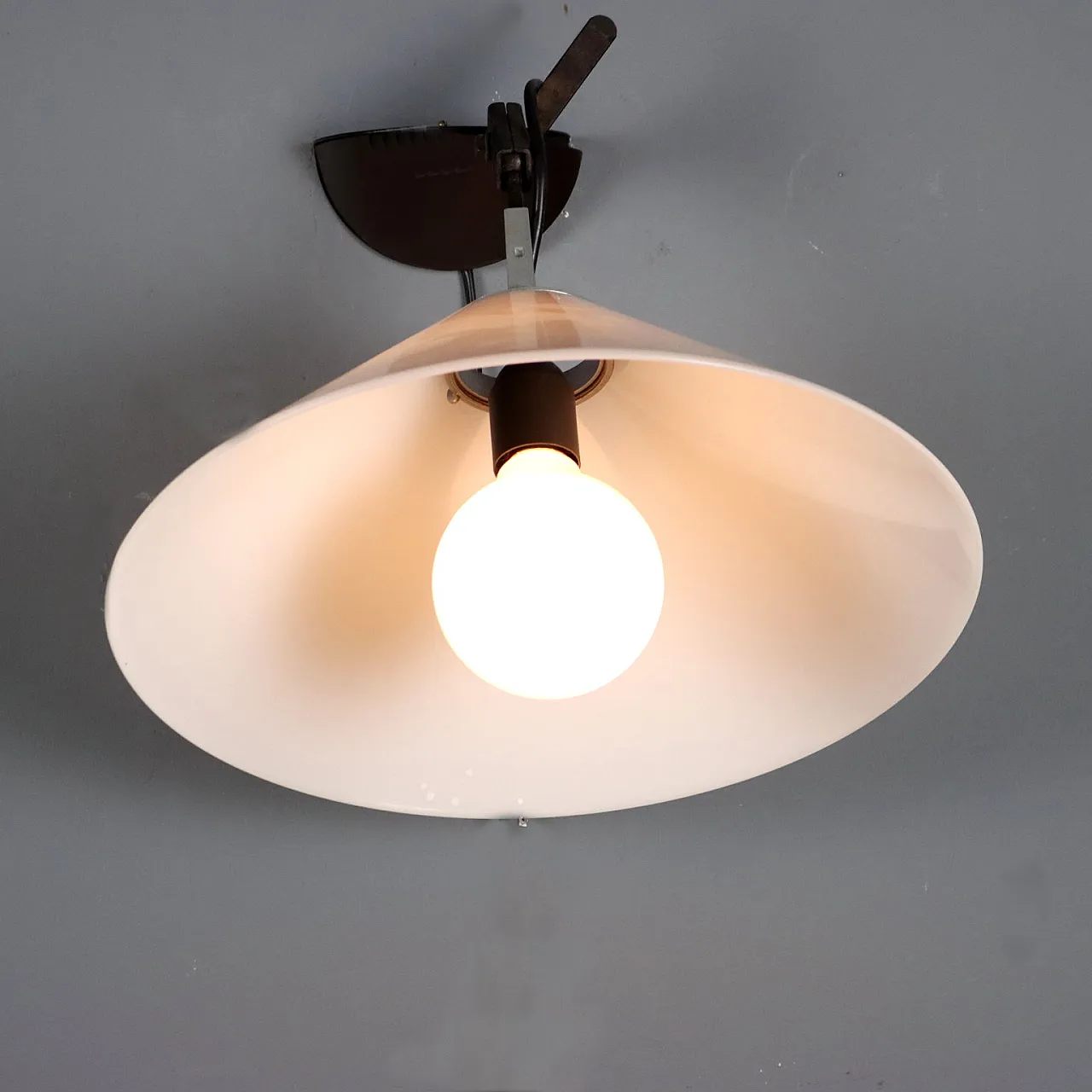 Applique in lacquered metal and methacrylate, 20th century 4