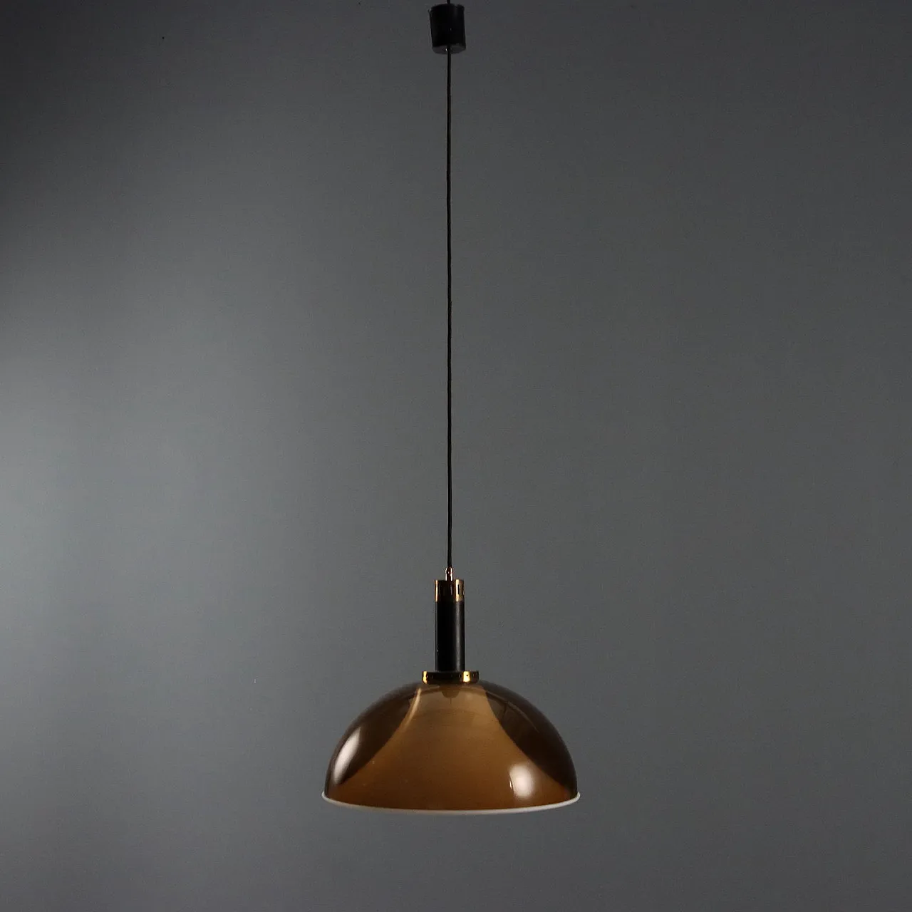 Plafoniera in perspex, metallo smaltato e ottone, '900 6