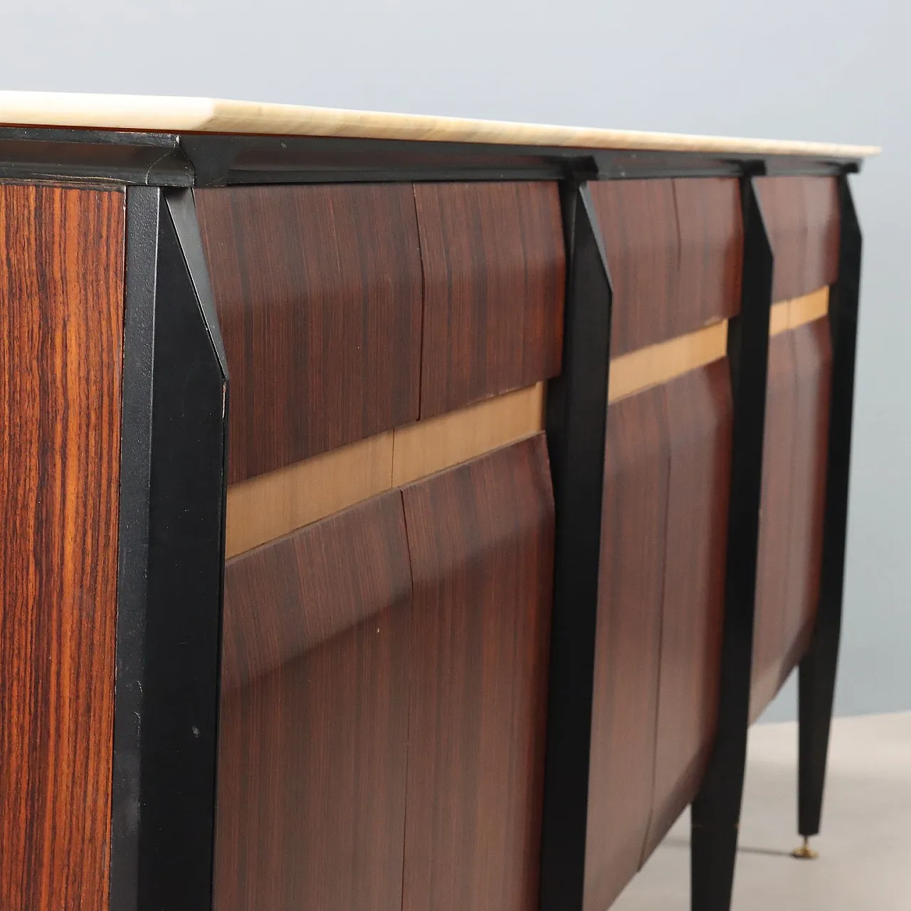 Sideboard in exotic woods, laminate and brass inserts, 20th century 8