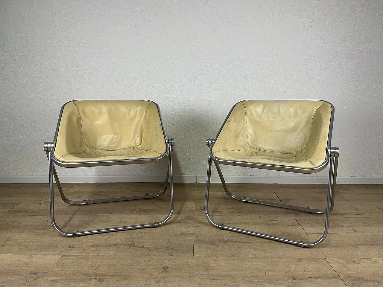 Pair of Plona armchairs by G. Piretti for Anonima Castelli, 1970s 5