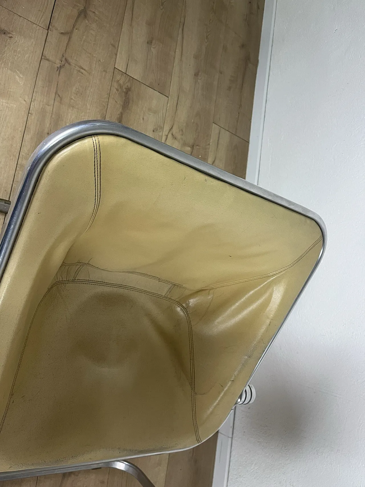 Pair of Plona armchairs by G. Piretti for Anonima Castelli, 1970s 7