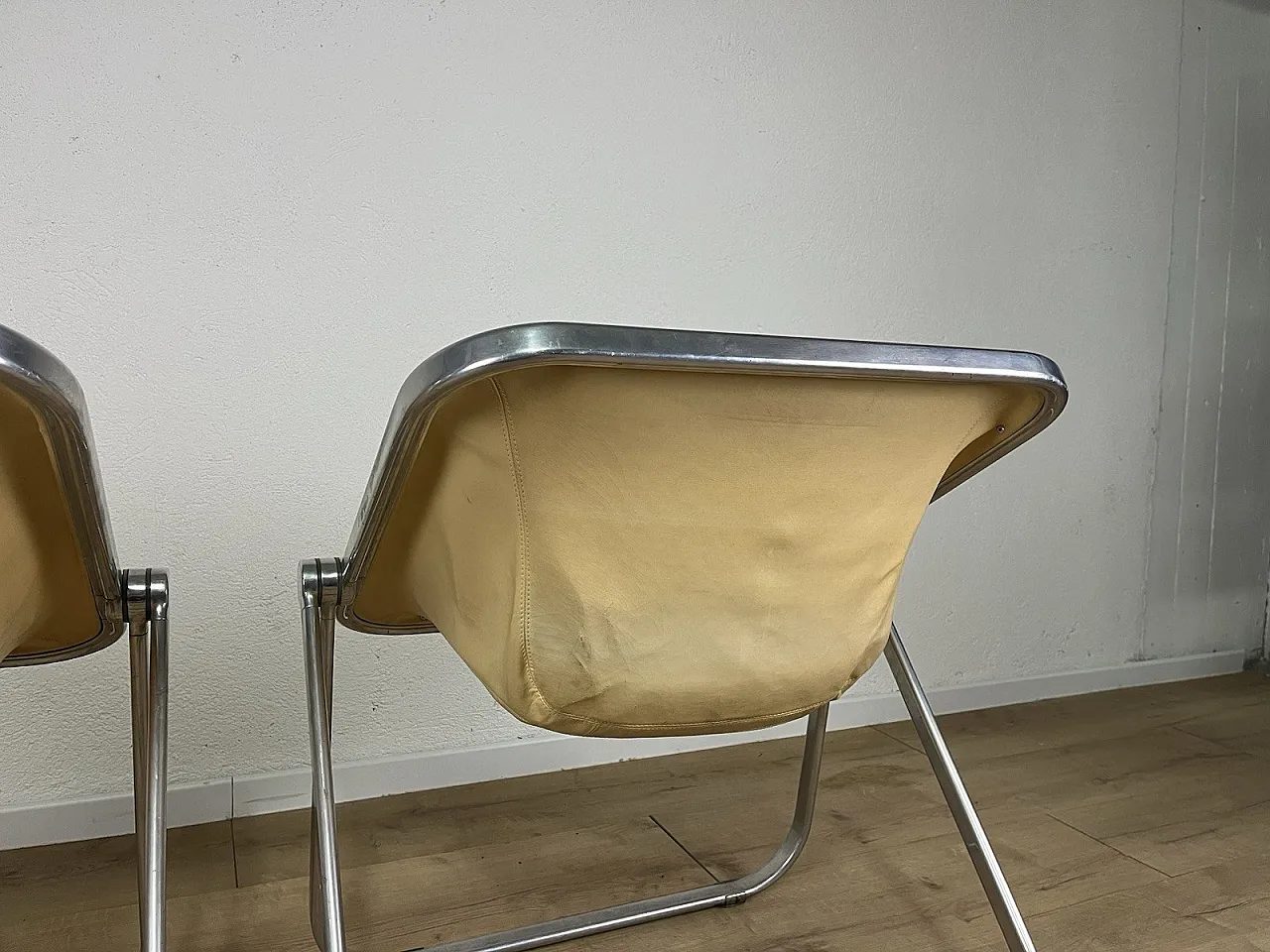 Pair of Plona armchairs by G. Piretti for Anonima Castelli, 1970s 10