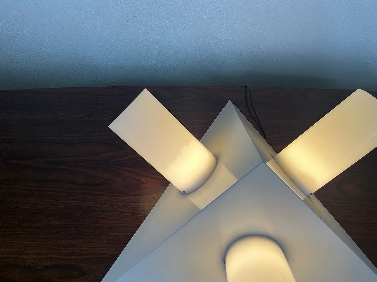 Perspex Space Age Pyramid lamp, 1960s 5