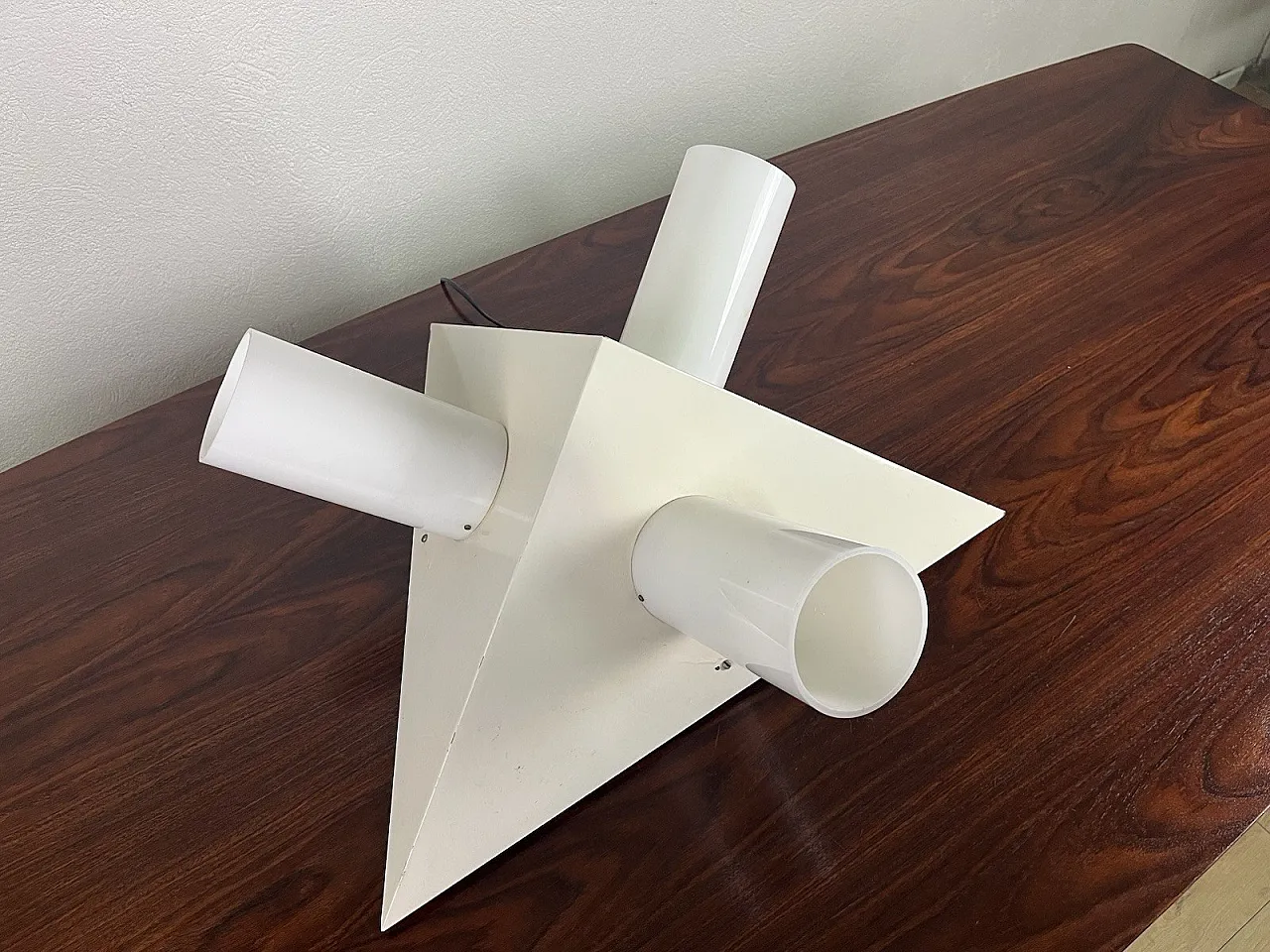 Perspex Space Age Pyramid lamp, 1960s 11