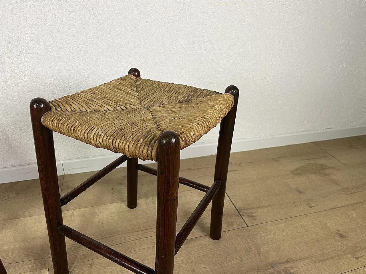 Pair of straw and cherry wood stools, 1960s 8