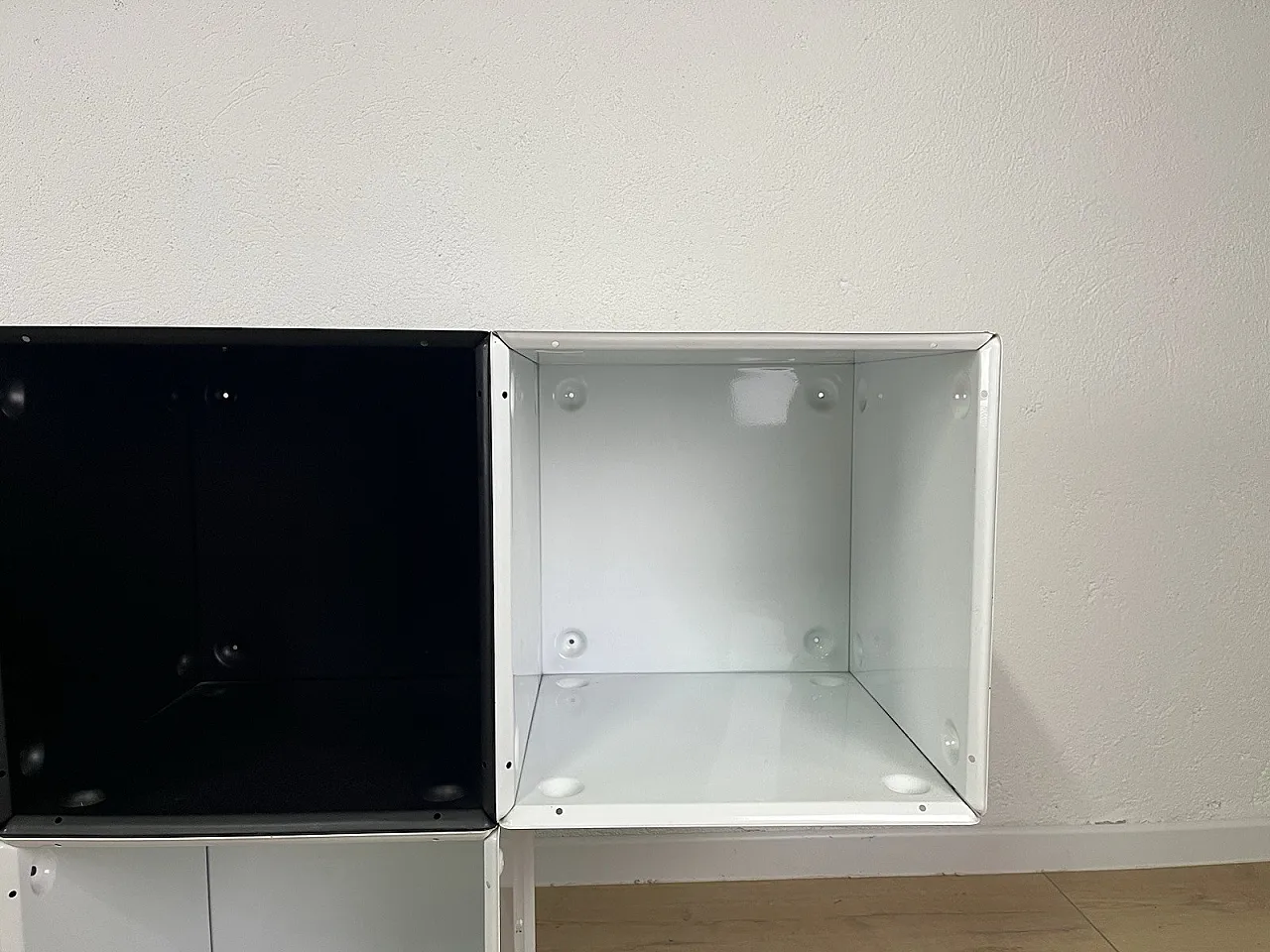 Box Martinelli Luce metal bookcase, 1960s 5