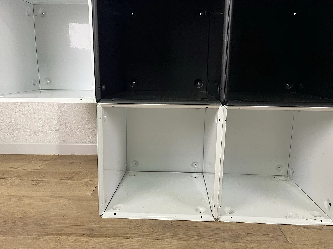 Box Martinelli Luce metal bookcase, 1960s 9