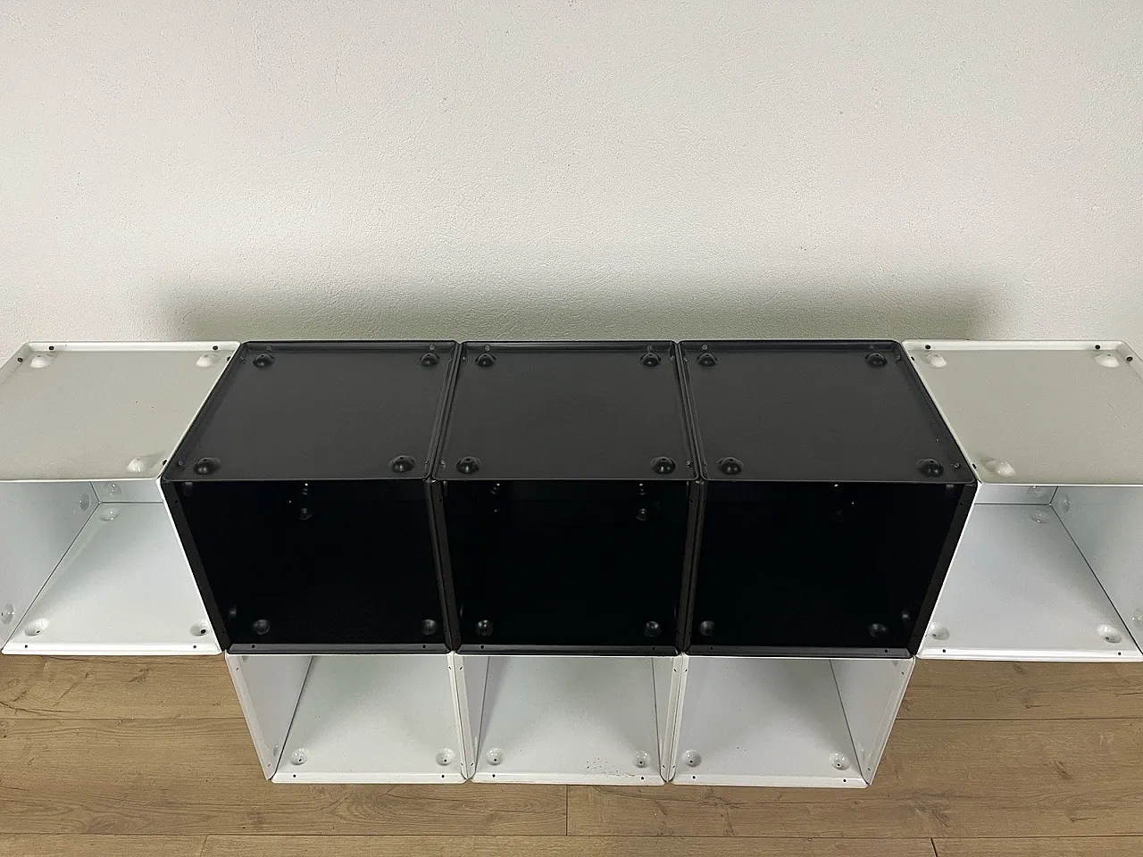 Box Martinelli Luce metal bookcase, 1960s 10