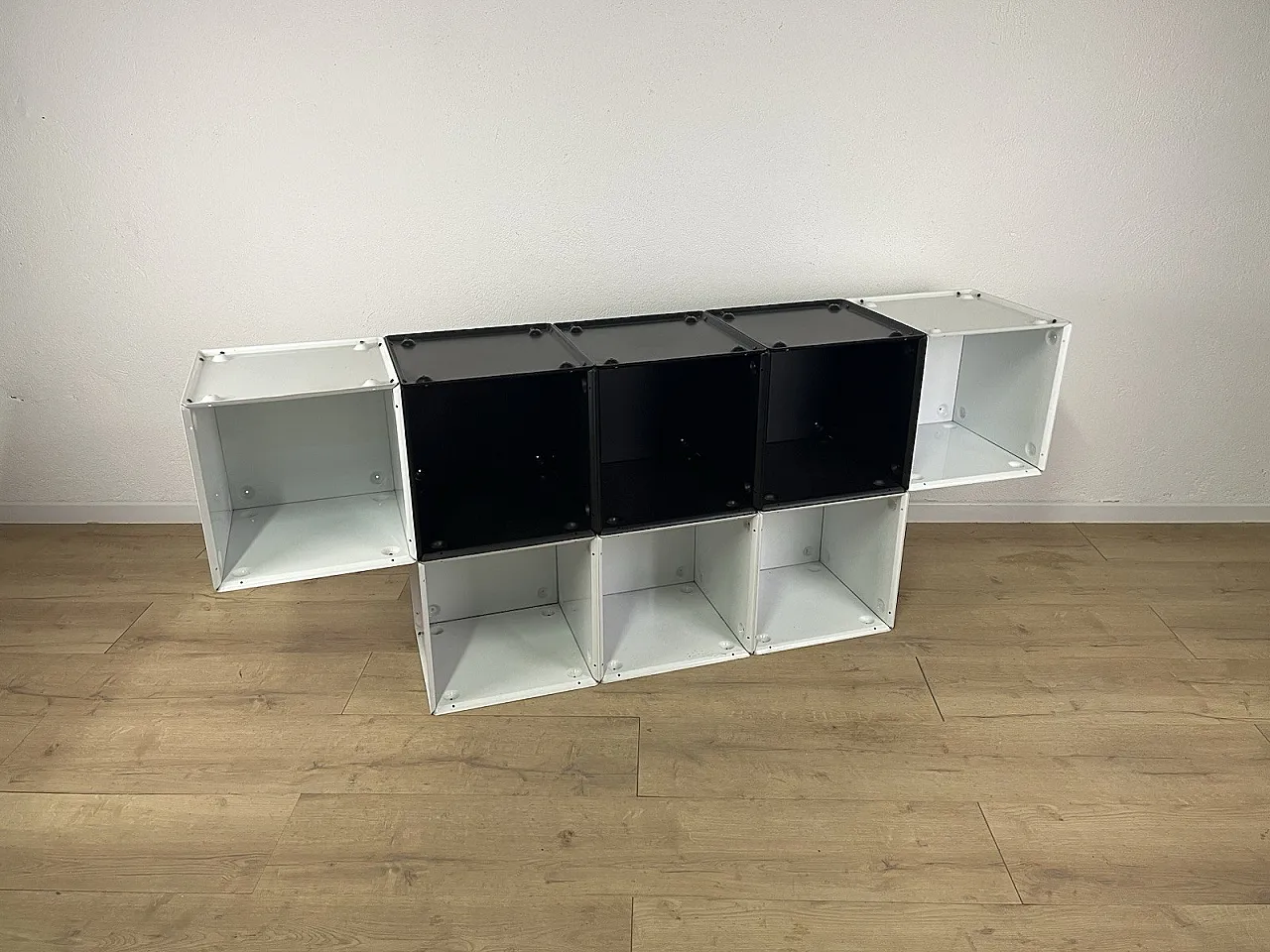 Box Martinelli Luce metal bookcase, 1960s 11