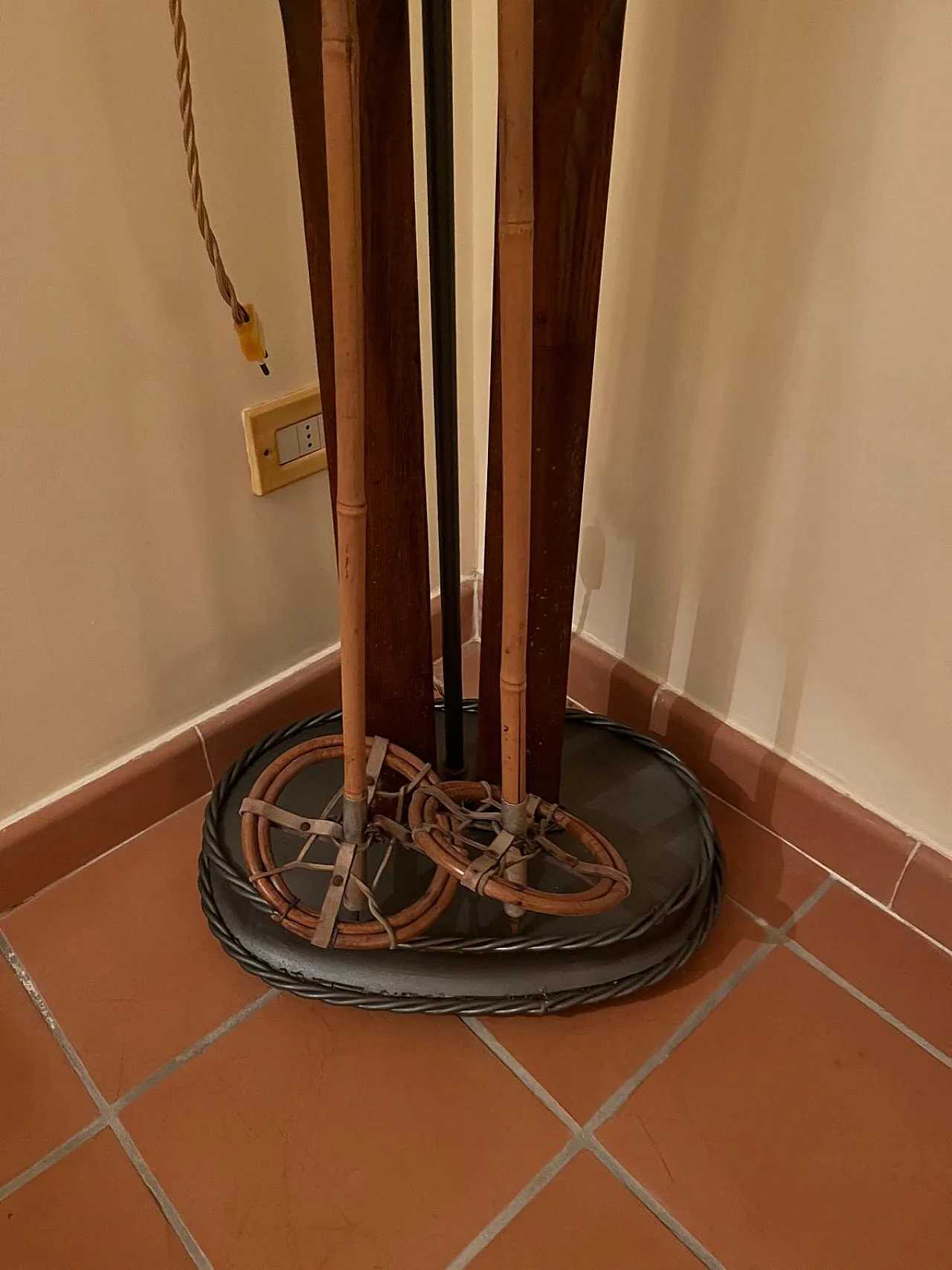 Lampada da terra da sci, anni 2000 5