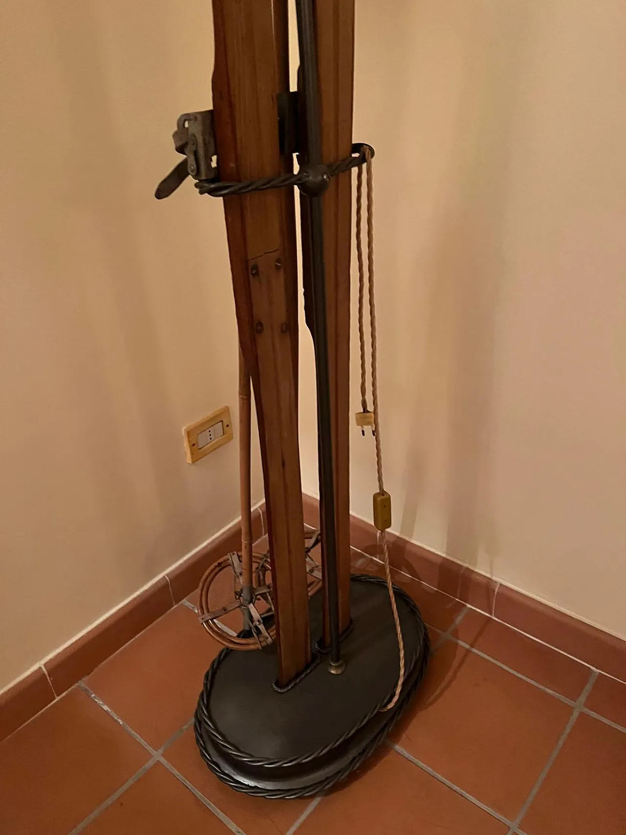 Lampada da terra da sci, anni 2000 14