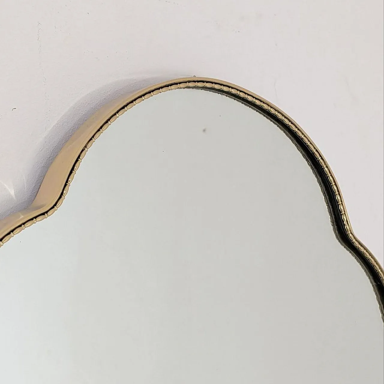 Specchio in ottone a forma di scudo stile Gio Ponti, anni ’50 6