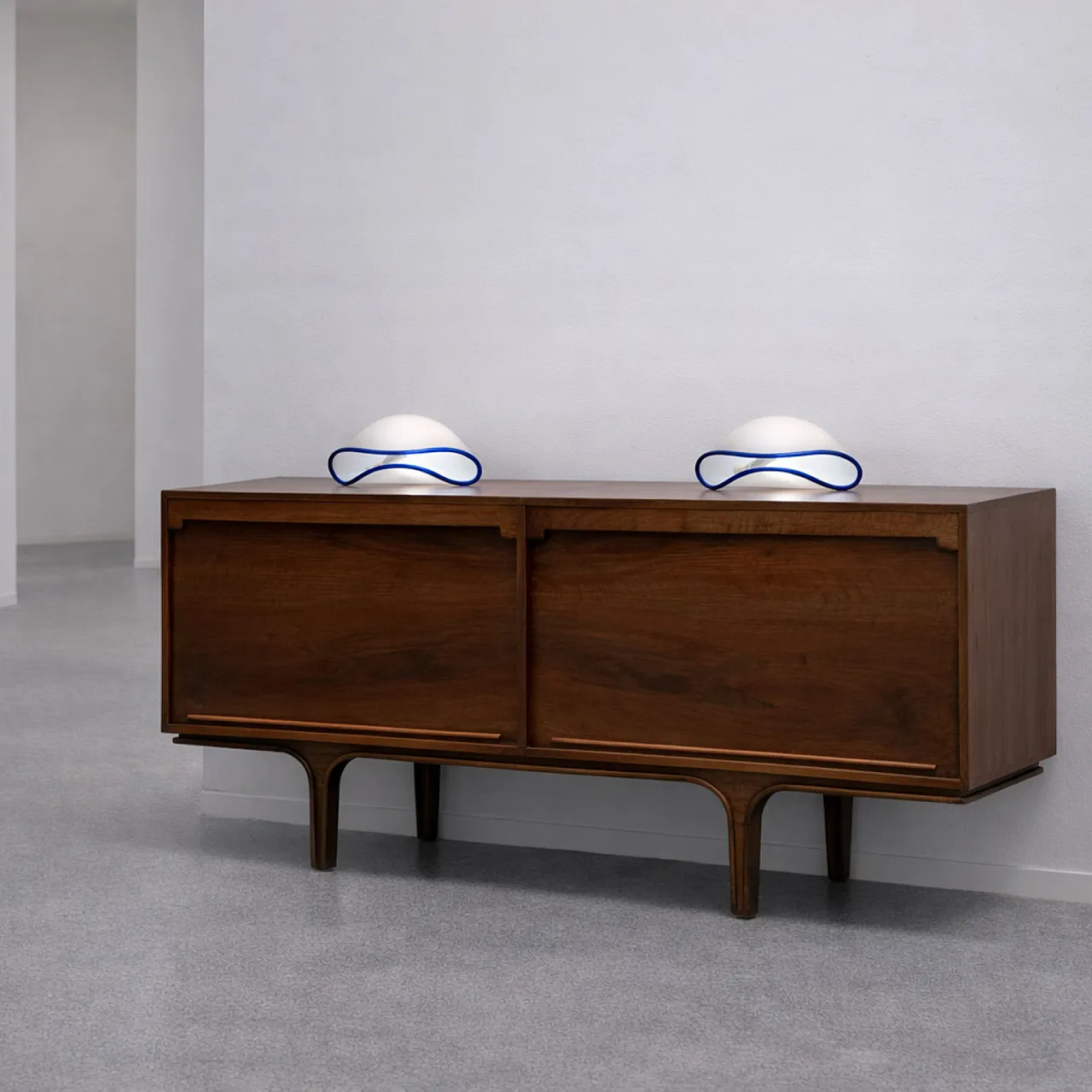 Pair of Vistosi Orsera lamps in white and blue Murano glass, 1970s 5