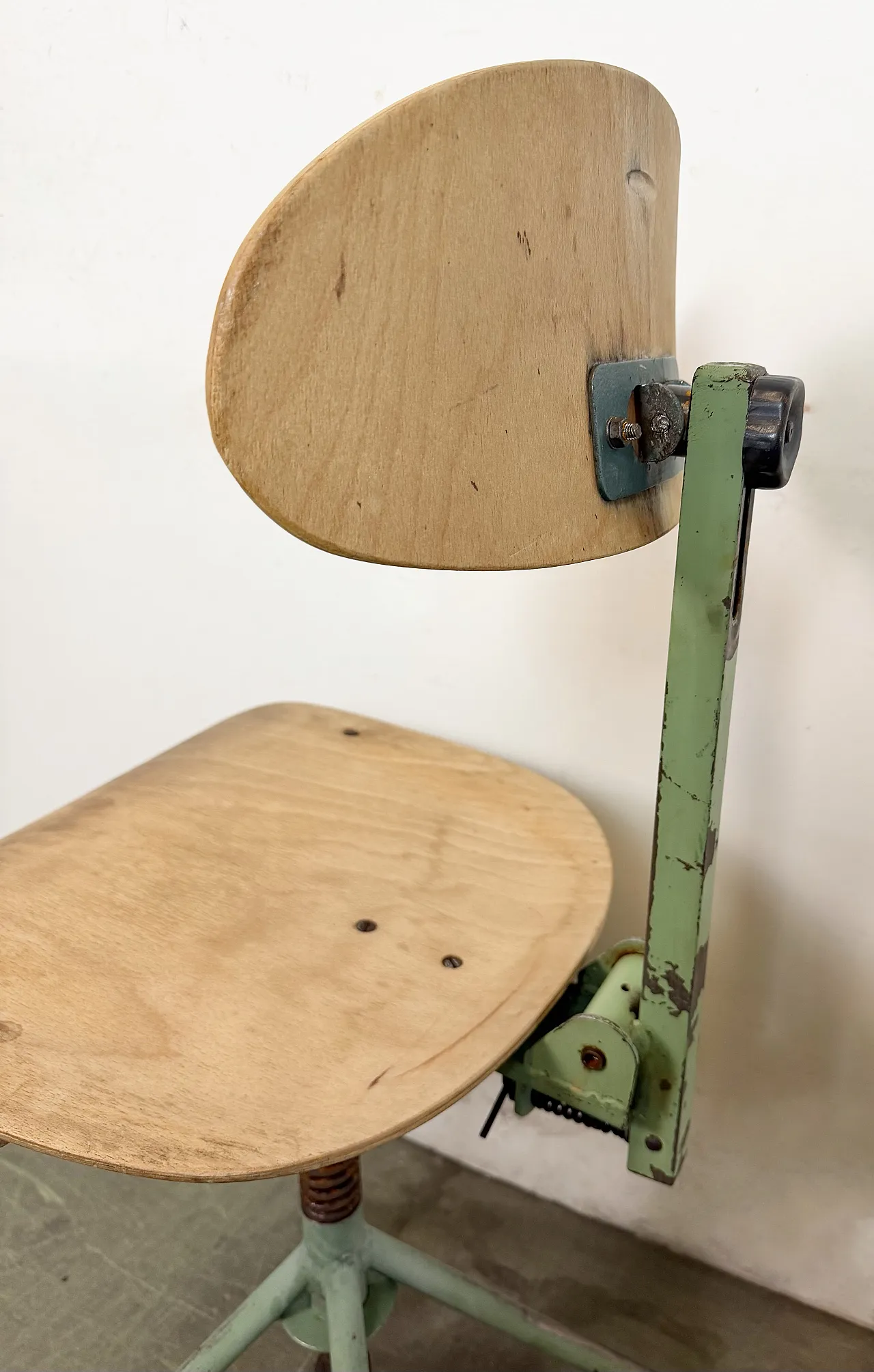 Green Industrial Workshop Chair, 1950s 30