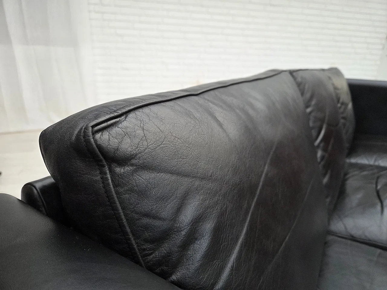 Divano danese di H.J.Wegner, a 3 posti modello CH 163, anni '60 6