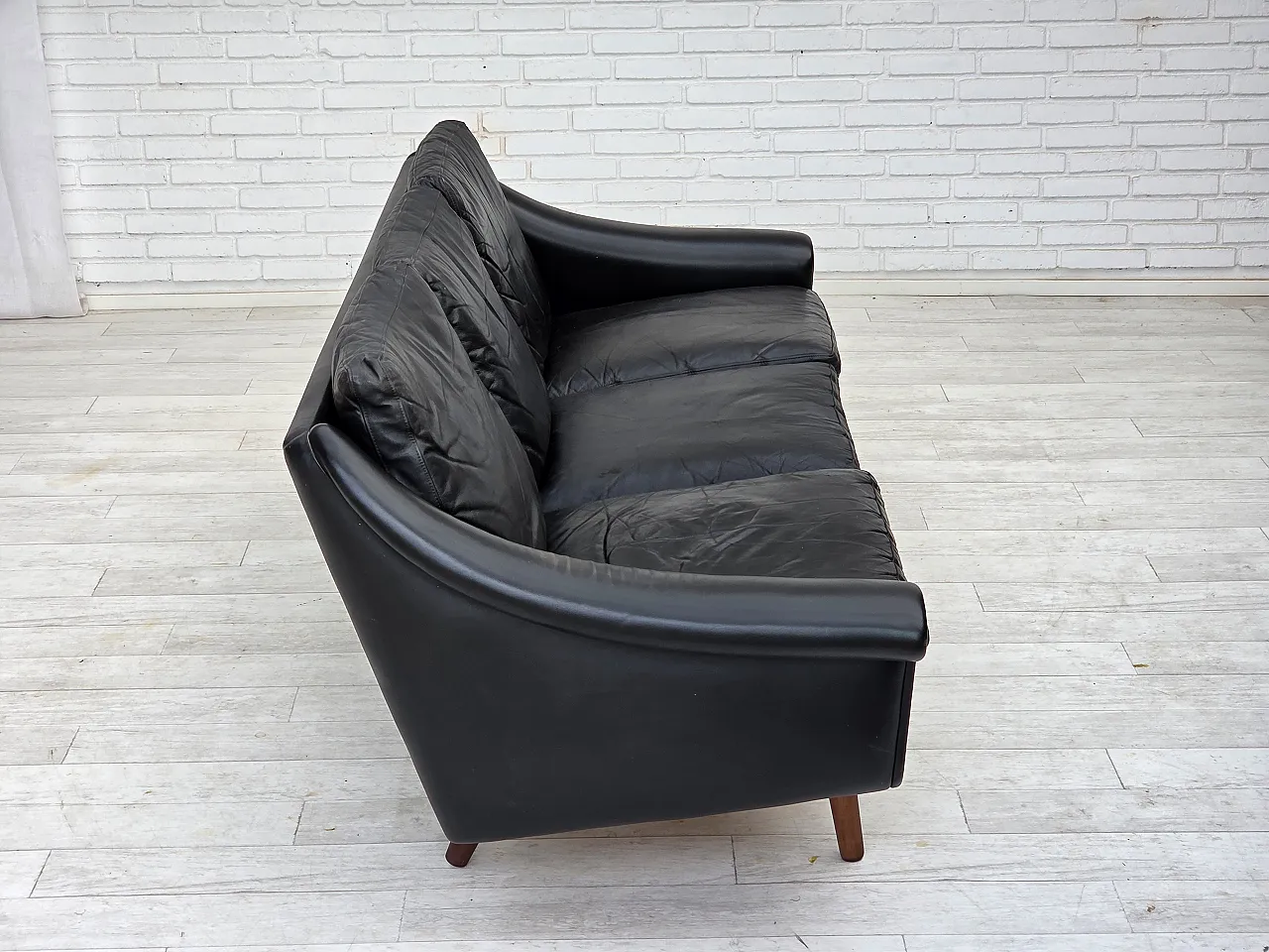 Anni '60, design danese di Aage Christensen, divano a 3 posti, pelle. 10