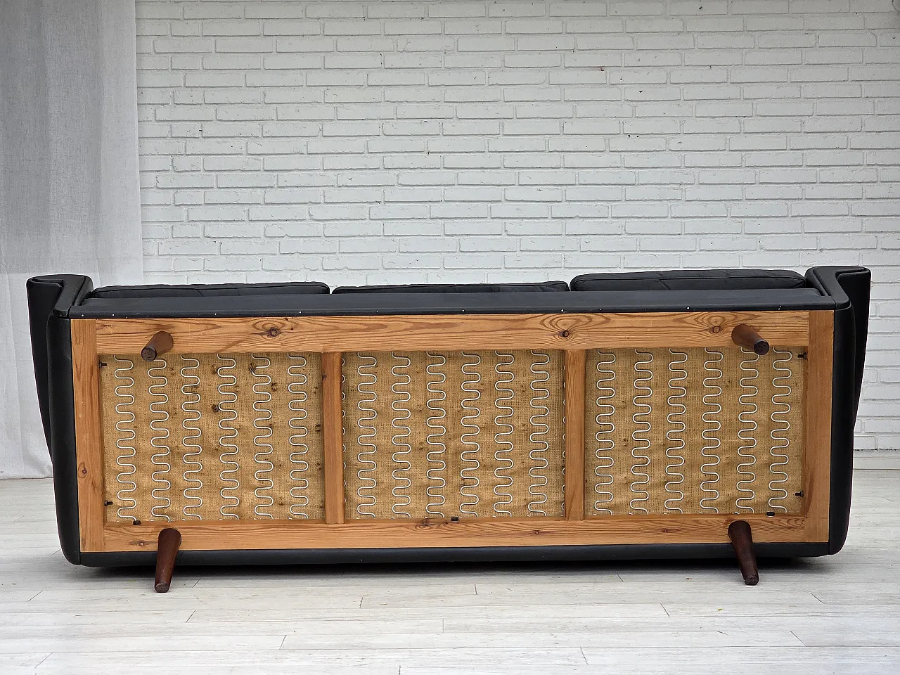 Anni '60, design danese di Aage Christensen, divano a 3 posti, pelle. 18