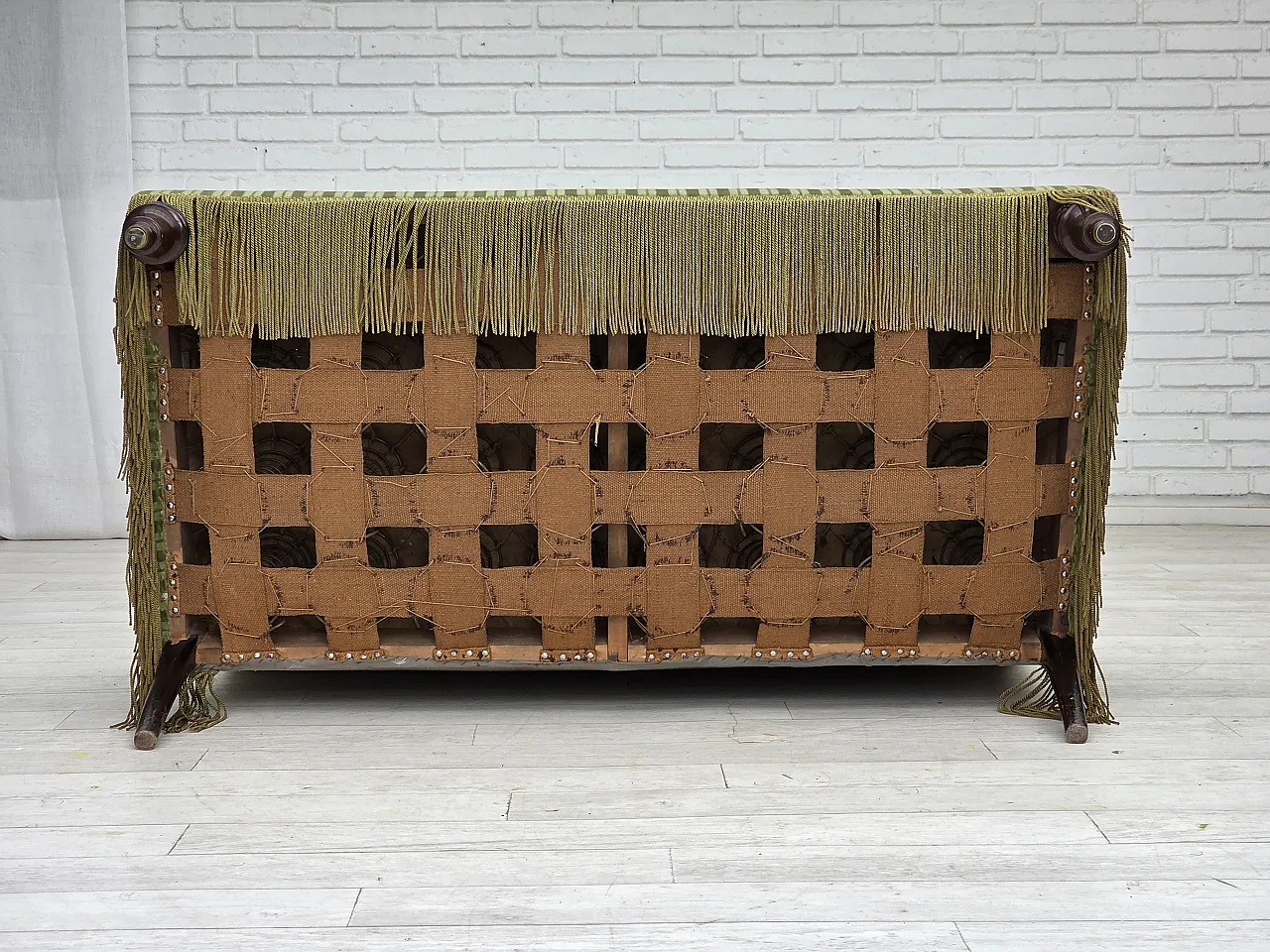 Divano danese a 2 posti, velluto verde, legno di faggio, anni '50 13