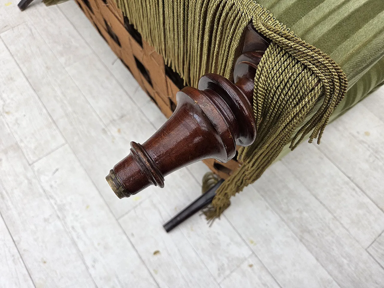 Divano danese a 2 posti, velluto verde, legno di faggio, anni '50 15