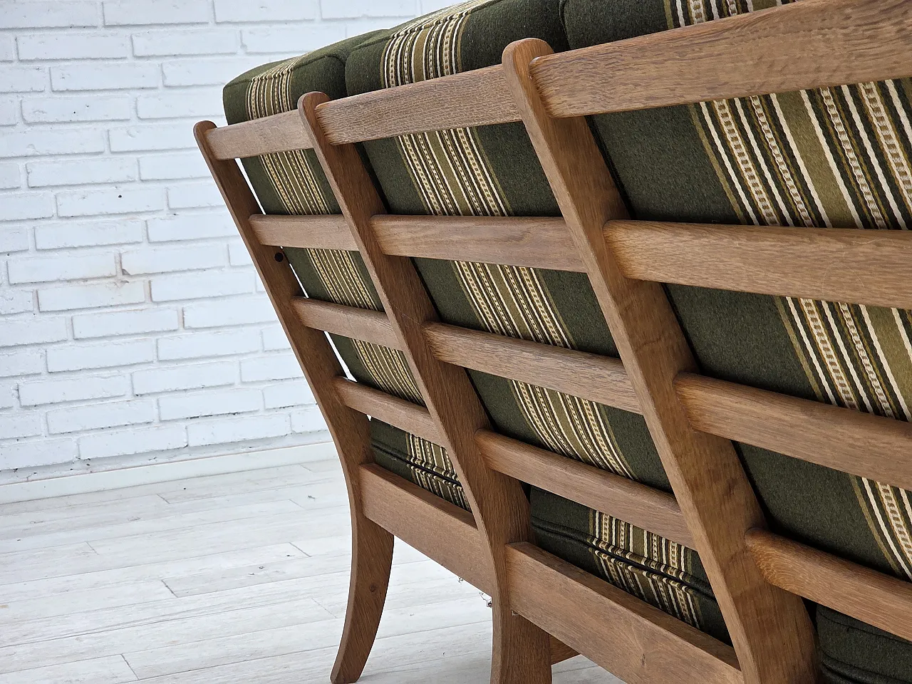 Divano danese a 3 posti, mobili in lana verde, rovere, anni '70 11