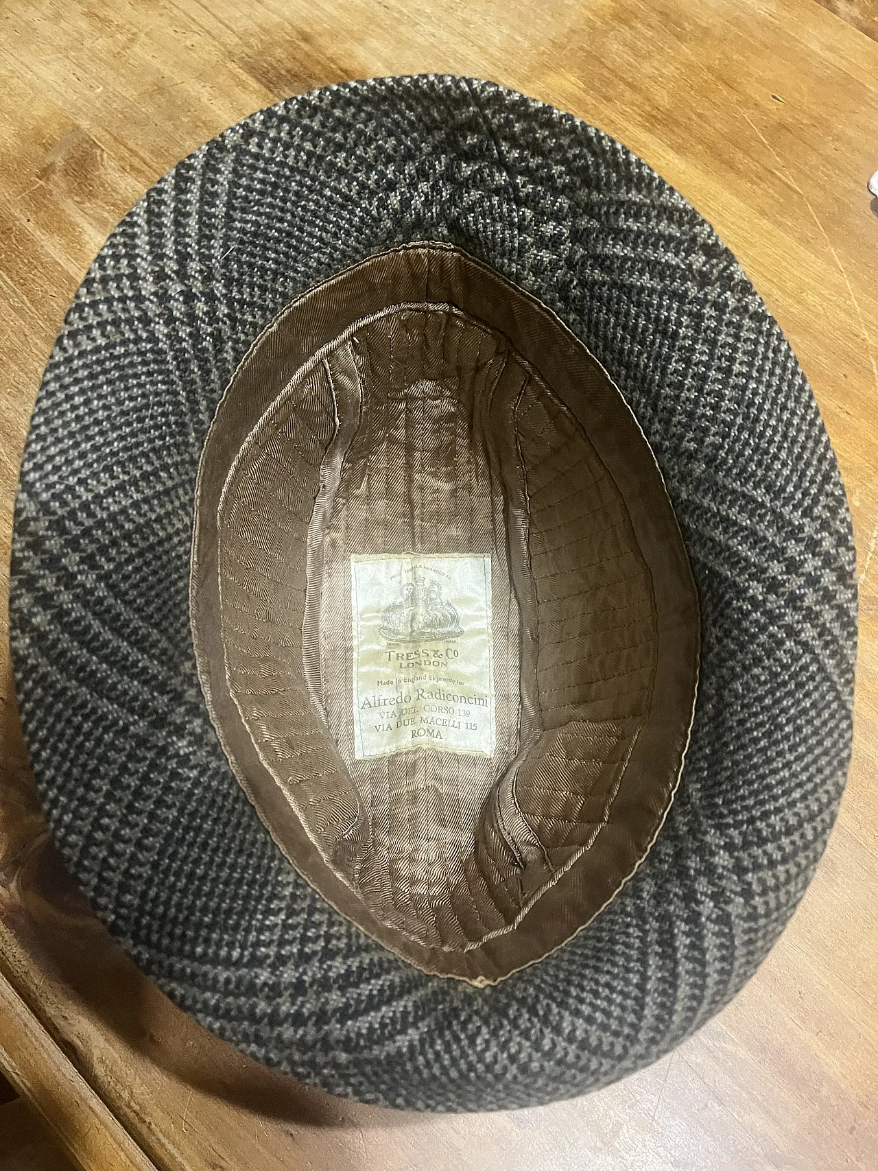 Cappello Tress e Co London 4