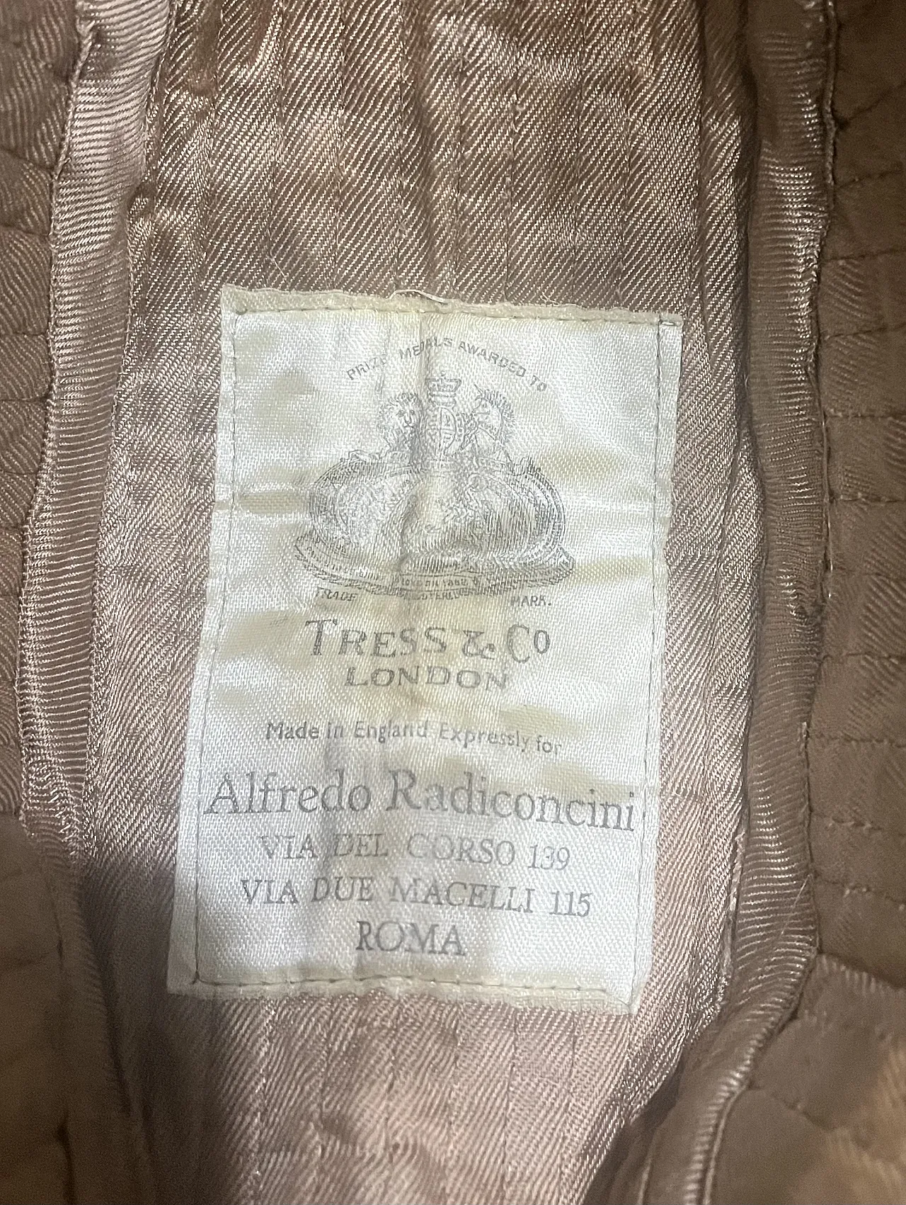 Cappello Tress e Co London 5