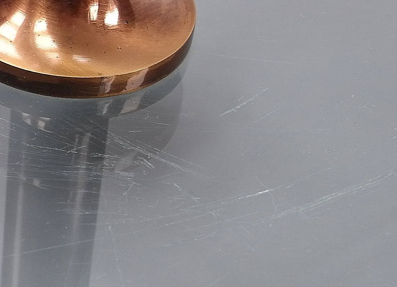 Coppia di tavolini in vetro e ottone di Fontana Arte (Attr.), anni '60 11