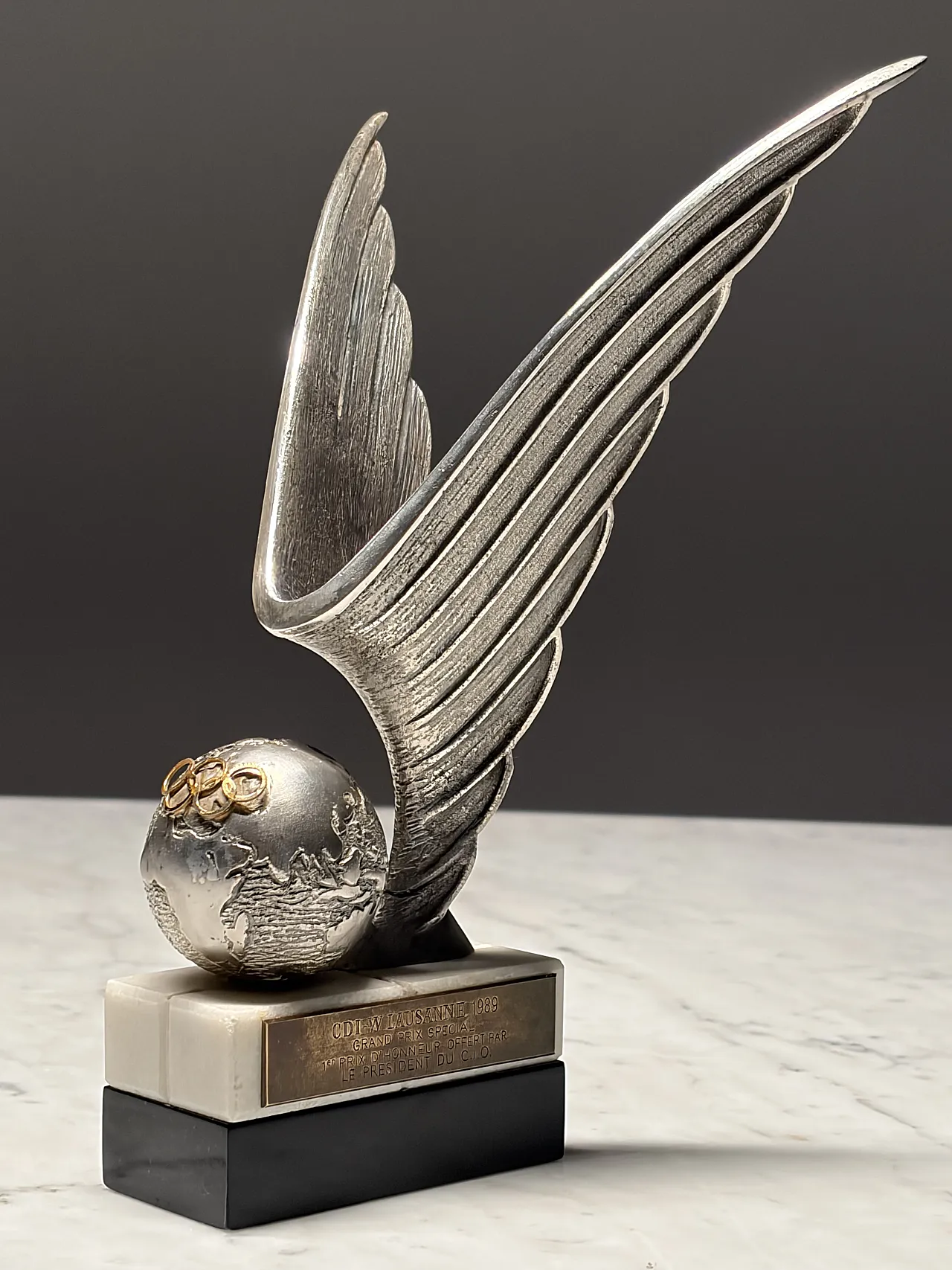 Olympic trophy awarded by President IOC Juan Antonio Samaranch, 80s 1