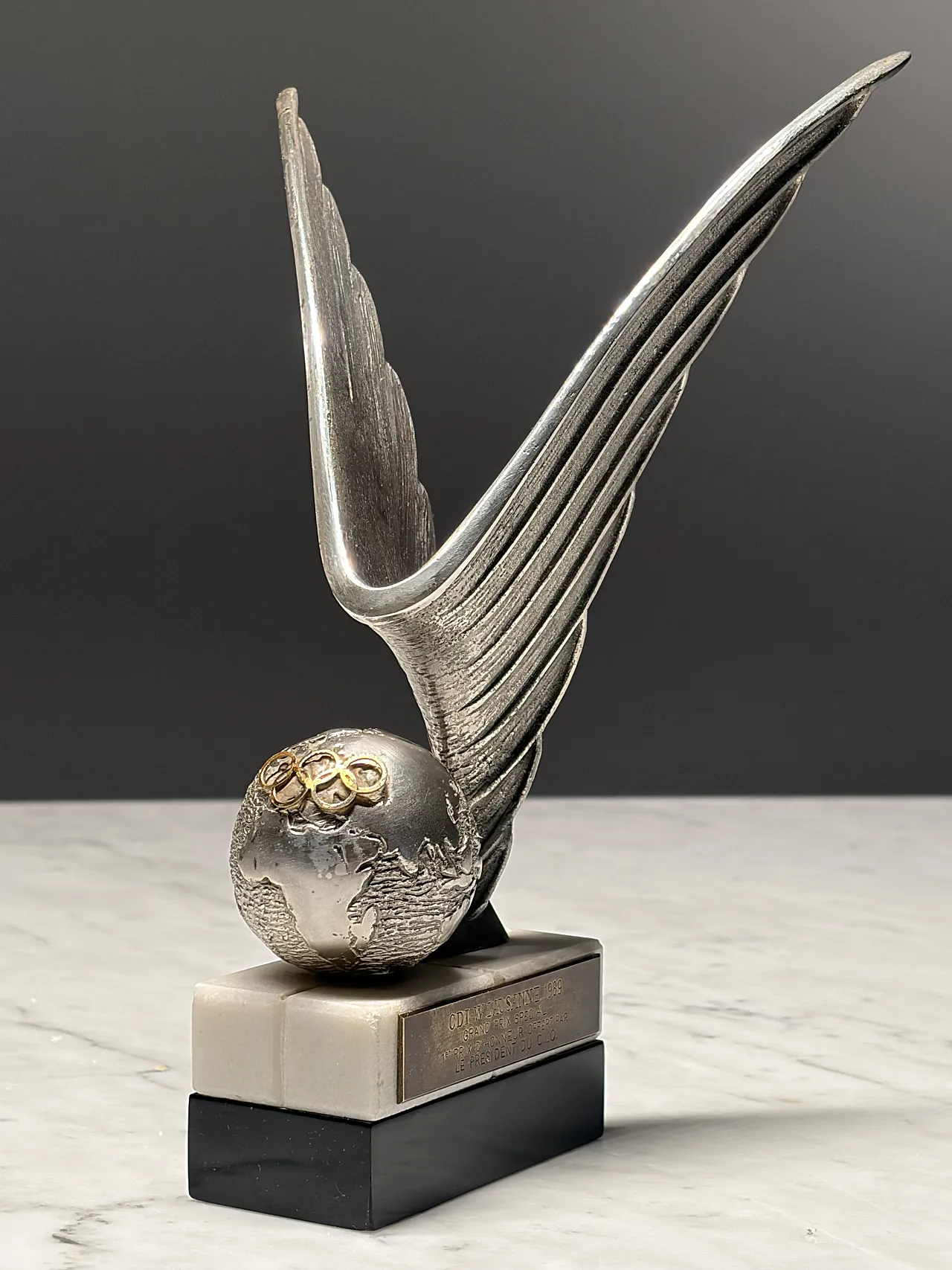 Olympic trophy awarded by President IOC Juan Antonio Samaranch, 80s 2