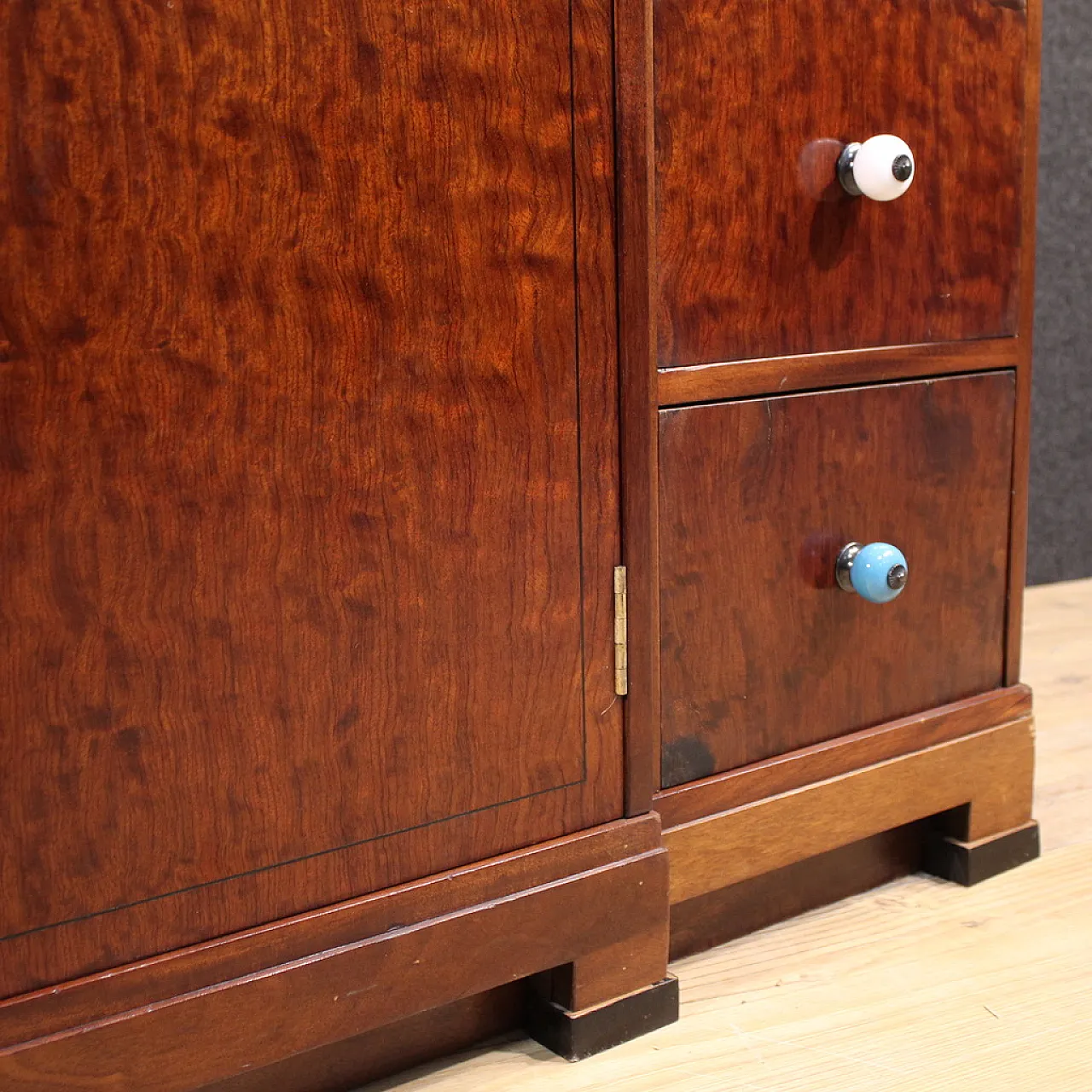 English Art Deco chest of drawers, 20th century 12