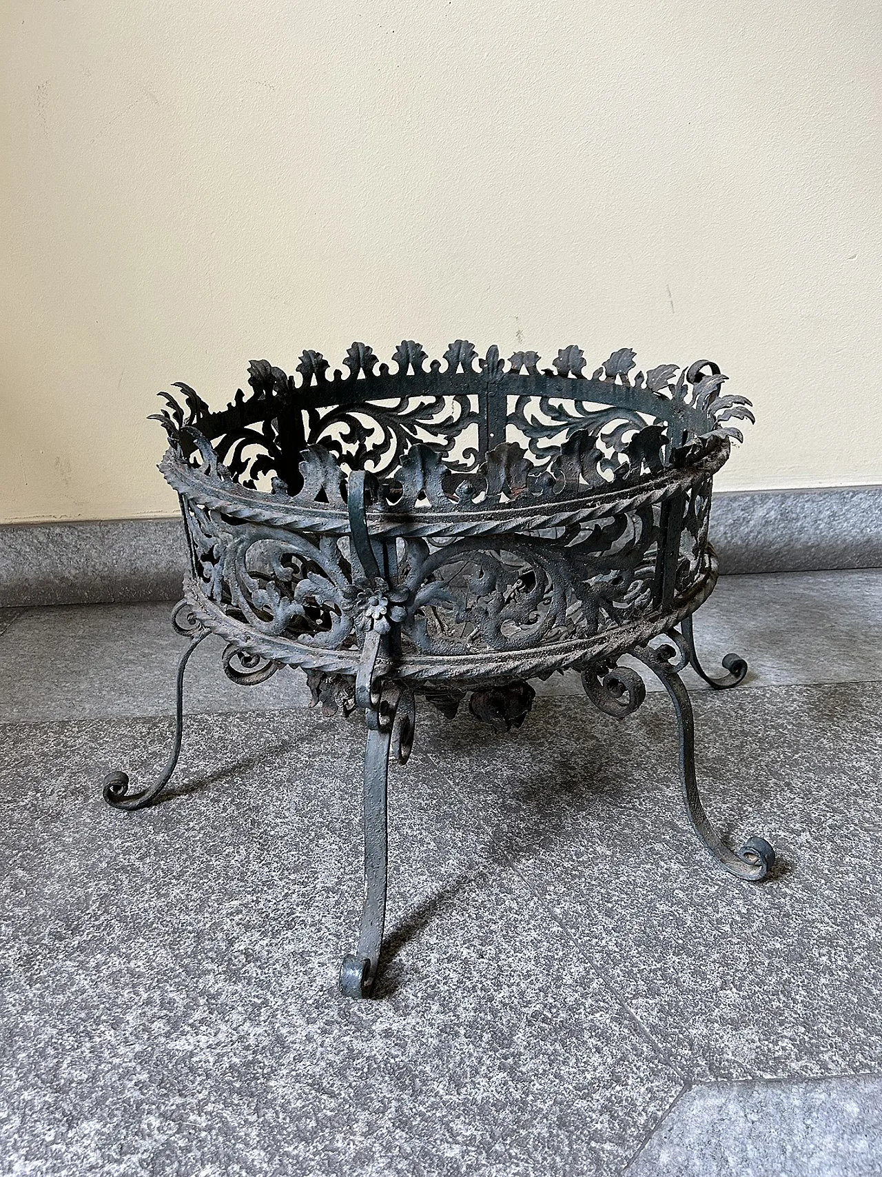 Fioriera francese in ferro battuto, inizio '900 1