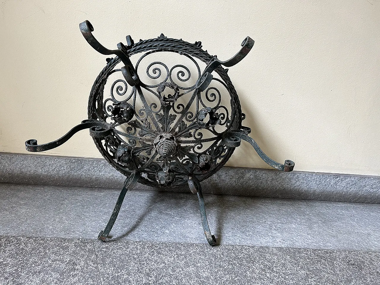 Fioriera francese in ferro battuto, inizio '900 7