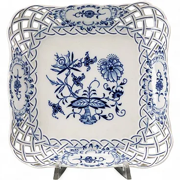 Vassoio in porcellana traforata, '900