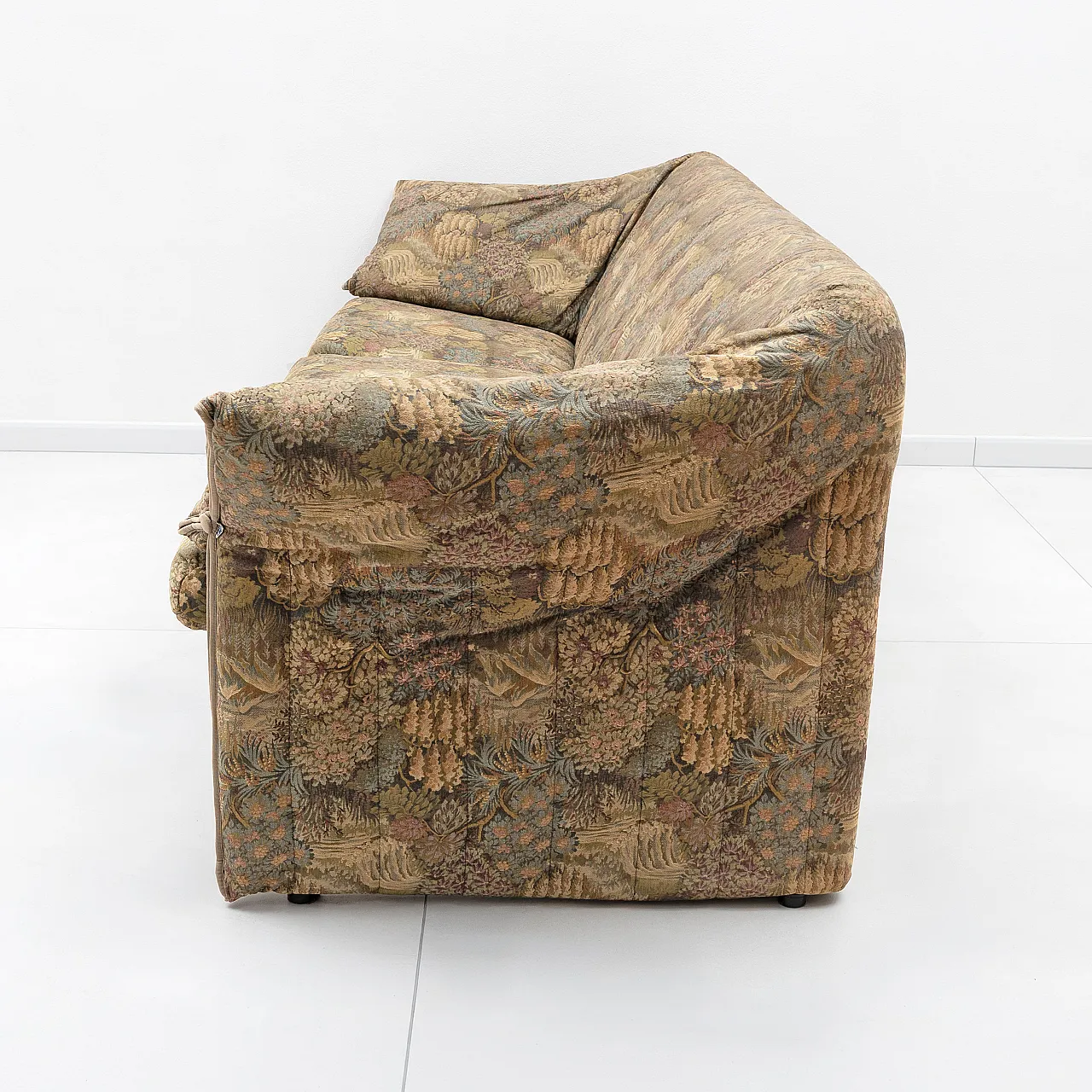 Sofa in jacquard Le stelle by Mario Bellini for B&B Italia, 1970 4