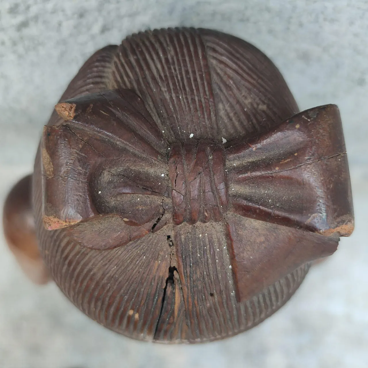 Wooden articulated theatrical mannequin, early 20th century 16