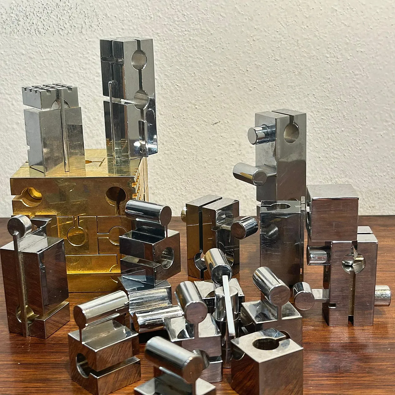 Scaccomatto by Franco Rocco, pair of bronze works, 1970s 9