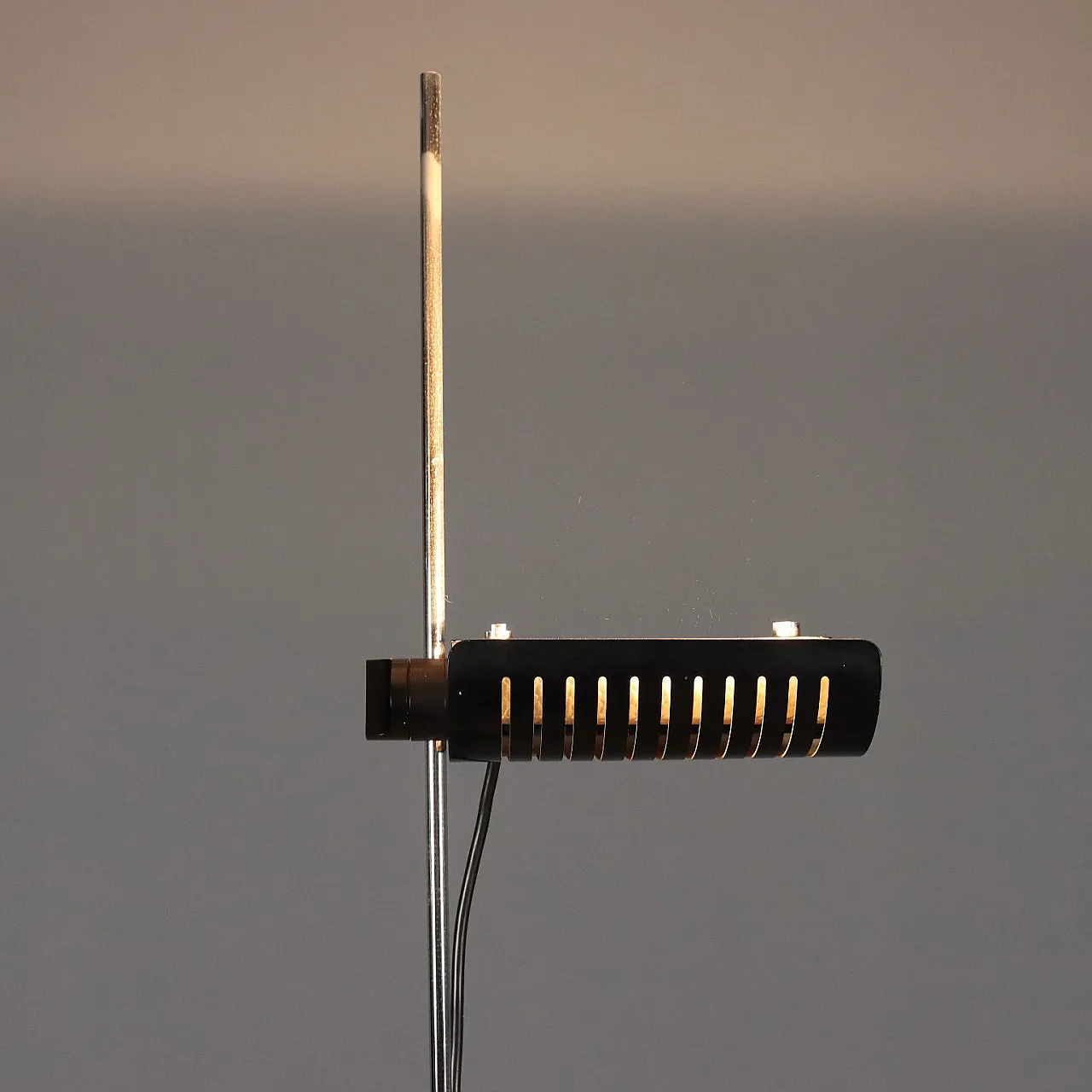 Lacquered and chrome metal floor lamp, 20th century 3