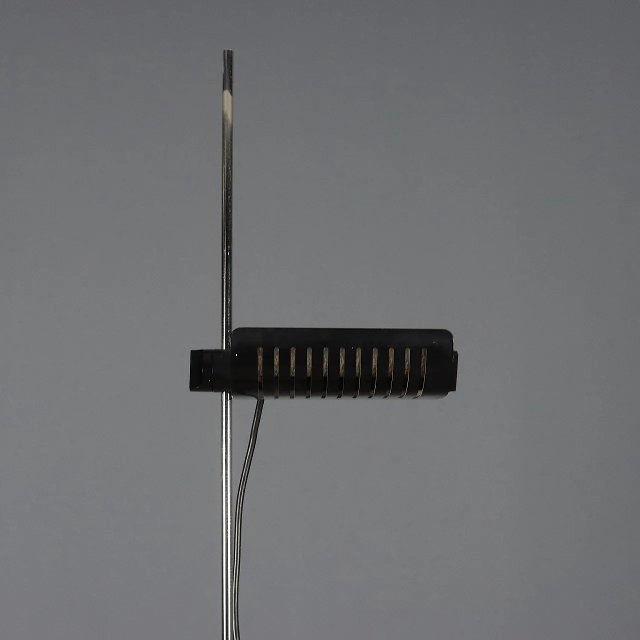 Lacquered and chrome metal floor lamp, 20th century 5