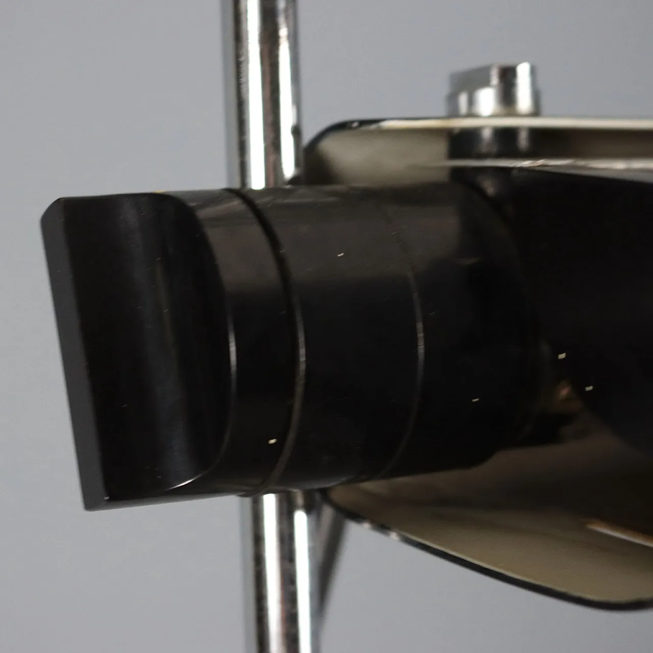 Lacquered and chrome metal floor lamp, 20th century 7