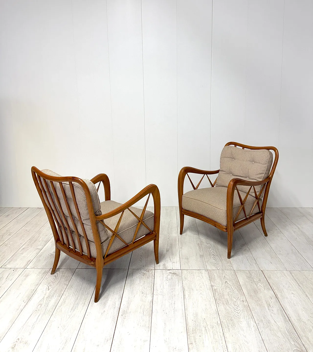 Coppia di poltrone attribuite a Paolo Buffa, anni '50 8