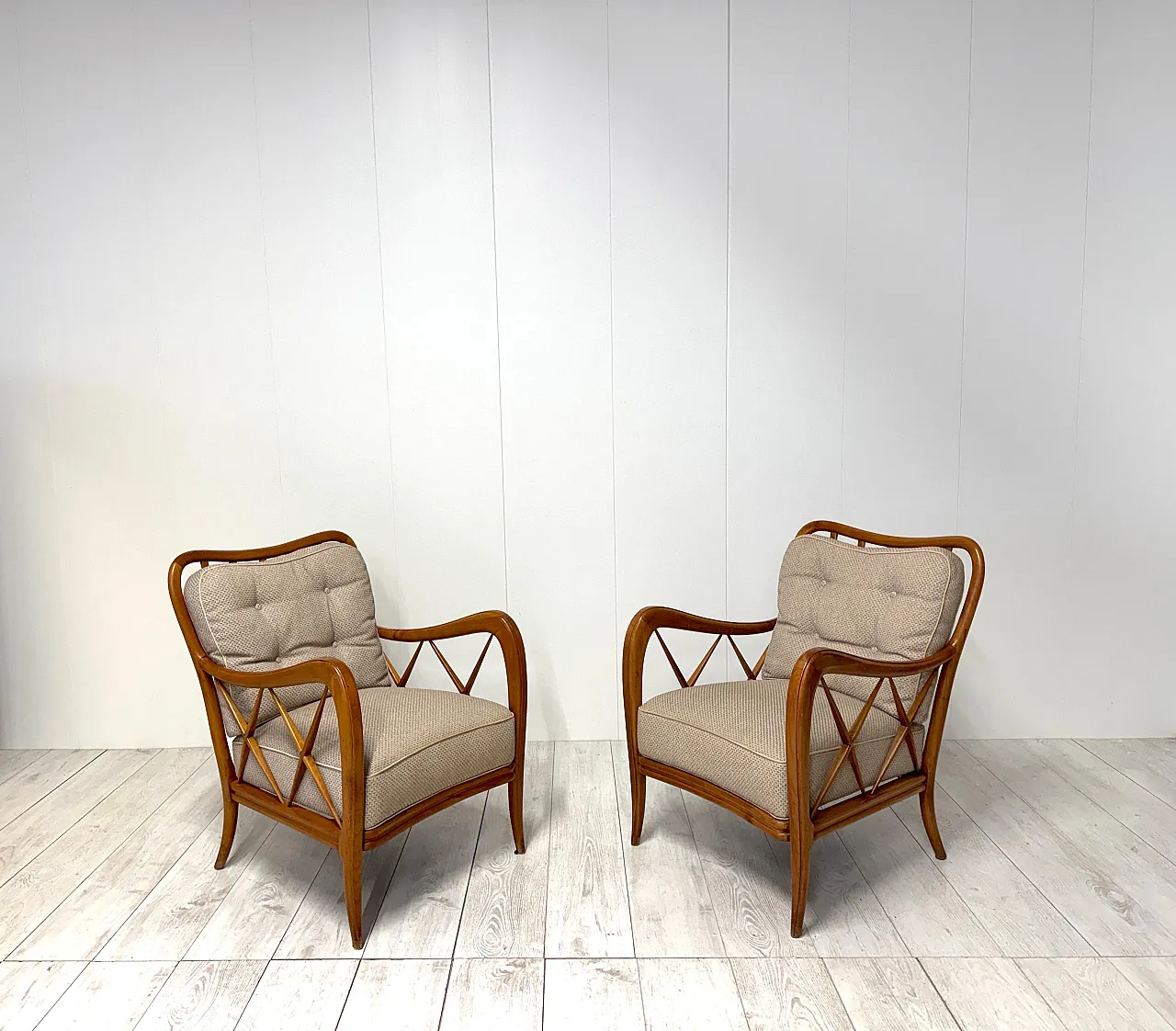 Coppia di poltrone attribuite a Paolo Buffa, anni '50 14