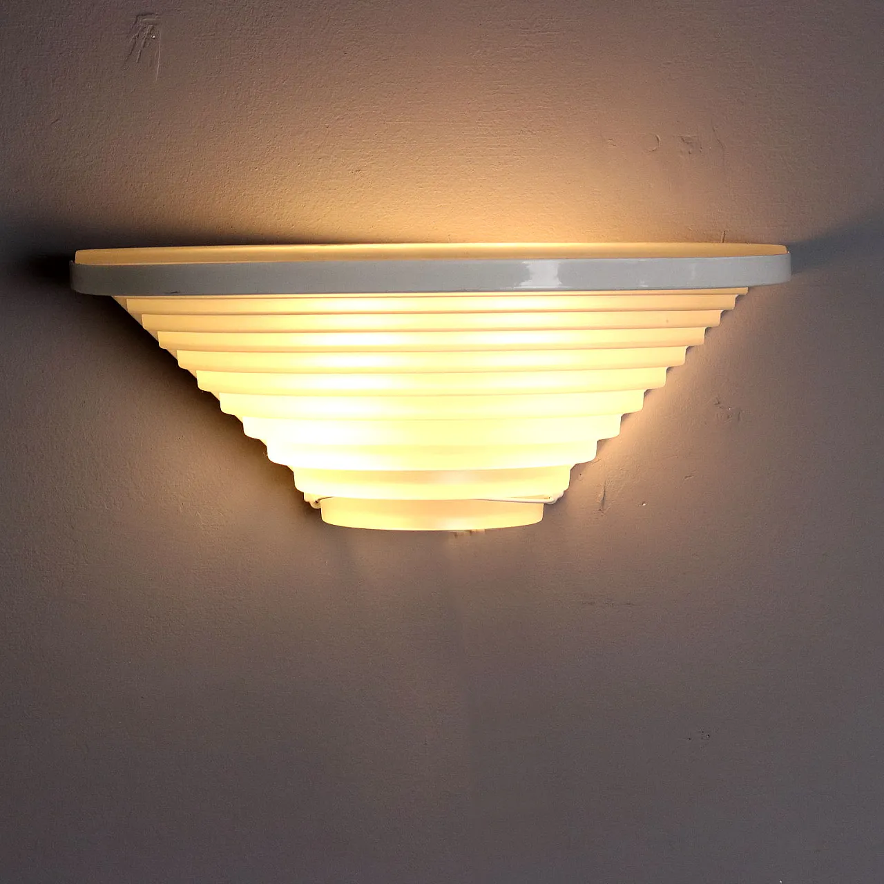 Egisto 38 wall lamp by A. Mangiarotti for Artemide, 1980s 1
