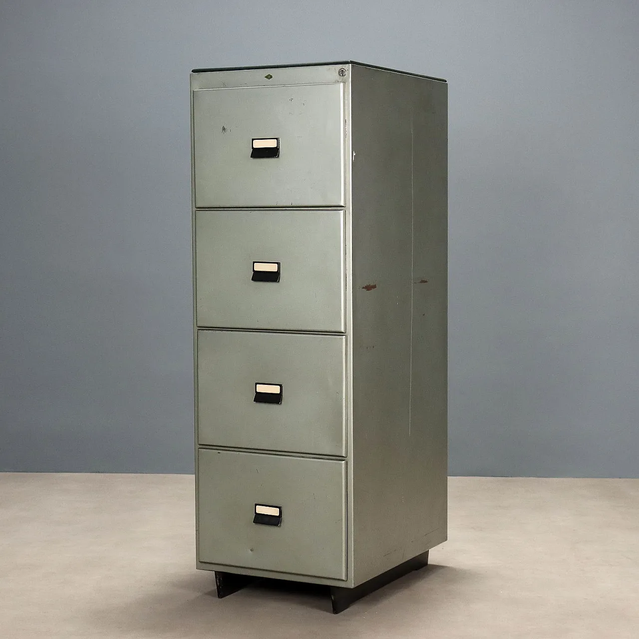 Gray metal filing cabinet with four drawers, late 20th century 1