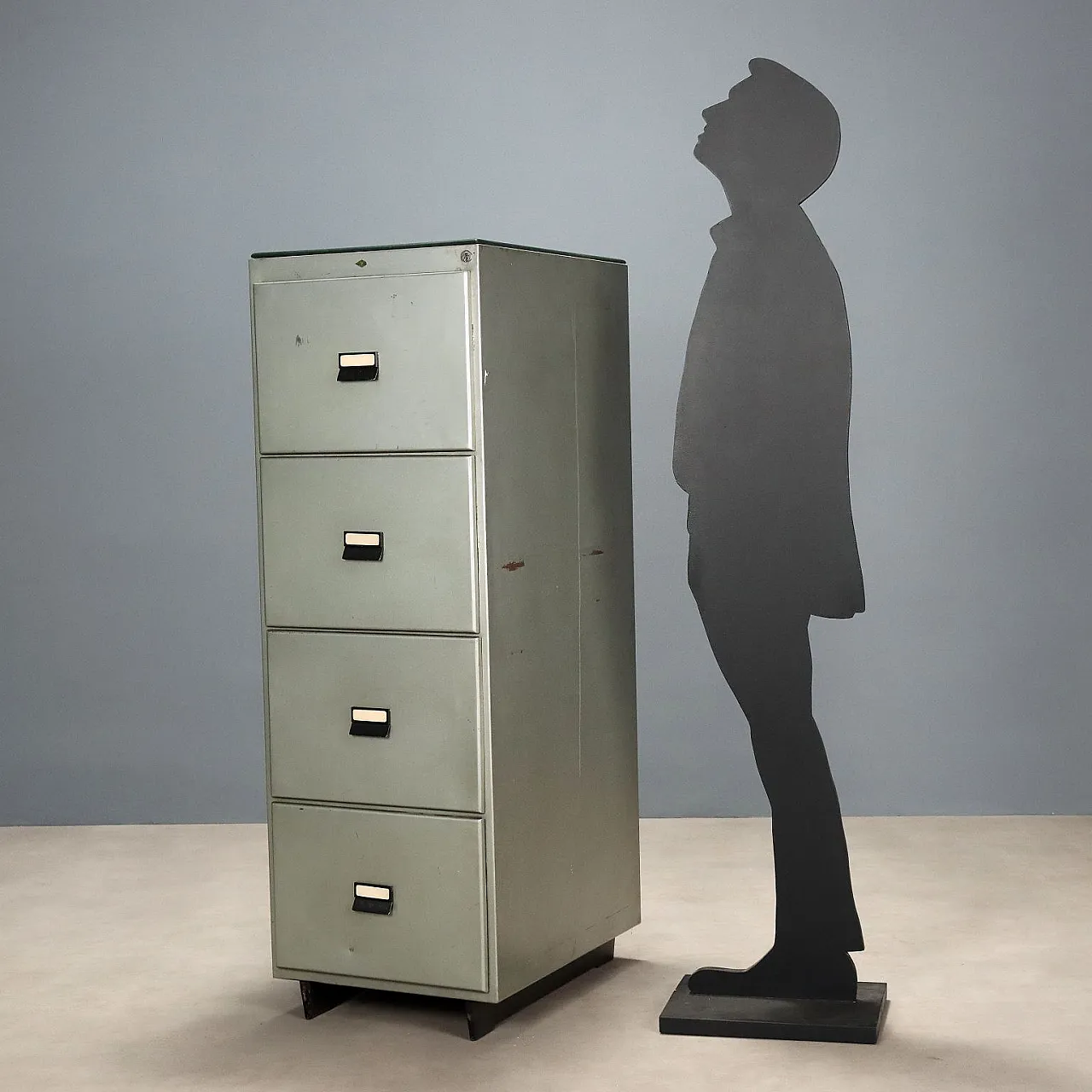 Gray metal filing cabinet with four drawers, late 20th century 3