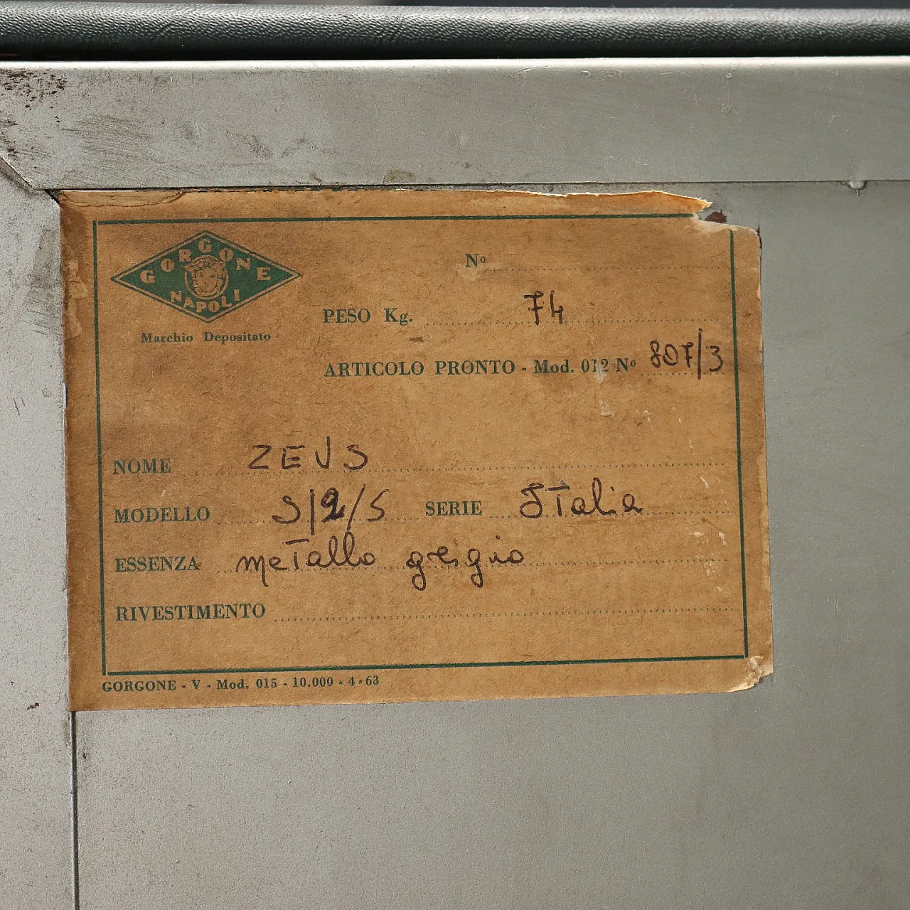 Gray metal filing cabinet with four drawers, late 20th century 10