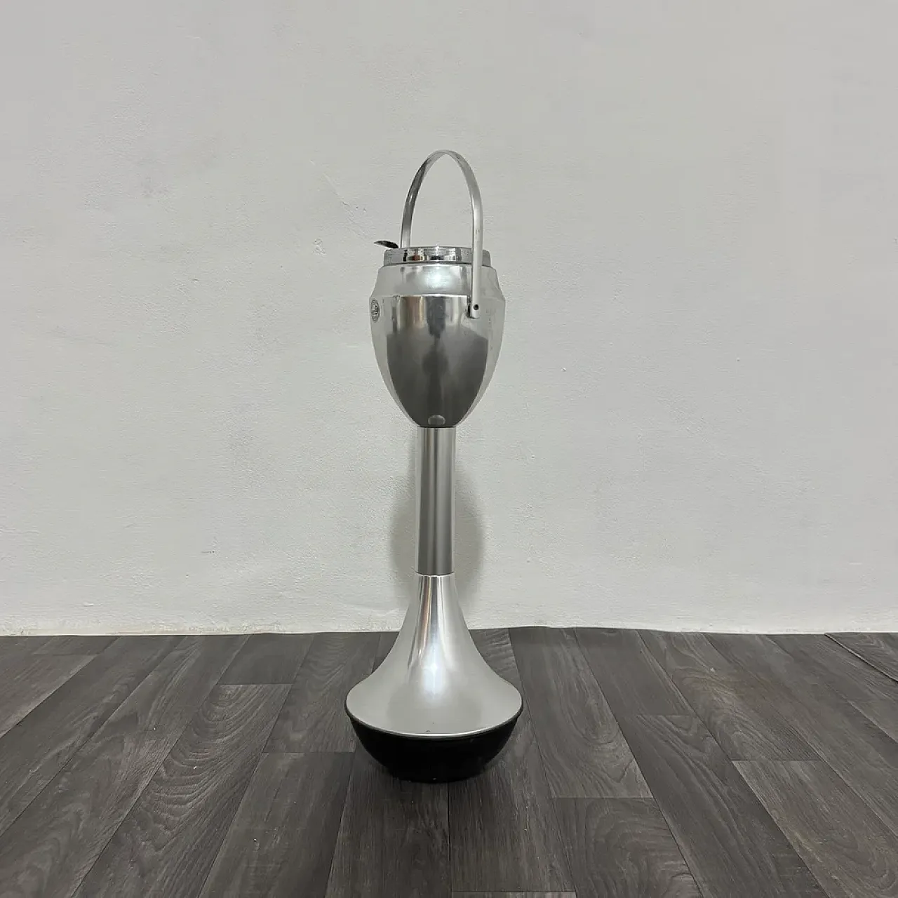 Space Age Caimi steel ashtray, 1970s 2