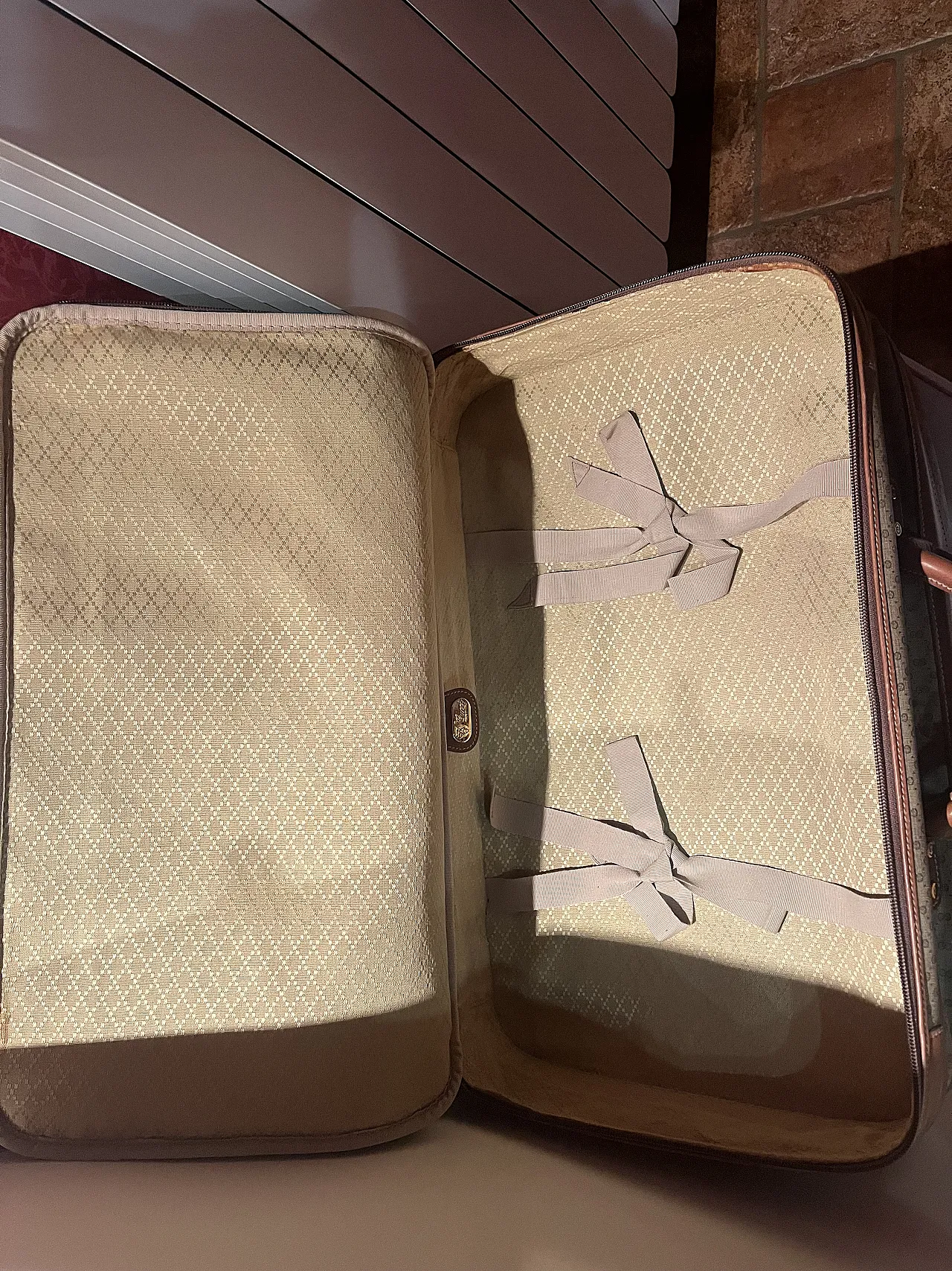 Valigia Gucci, anni '80 7