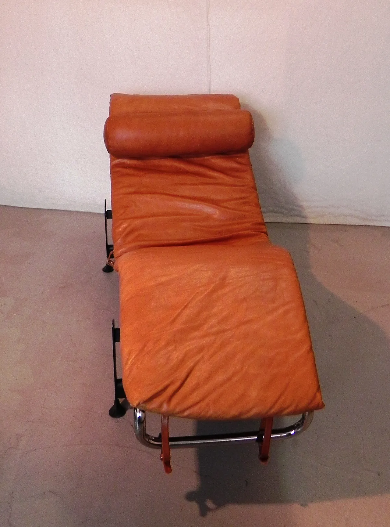 Bauhaus style chaise longue, 90s 8