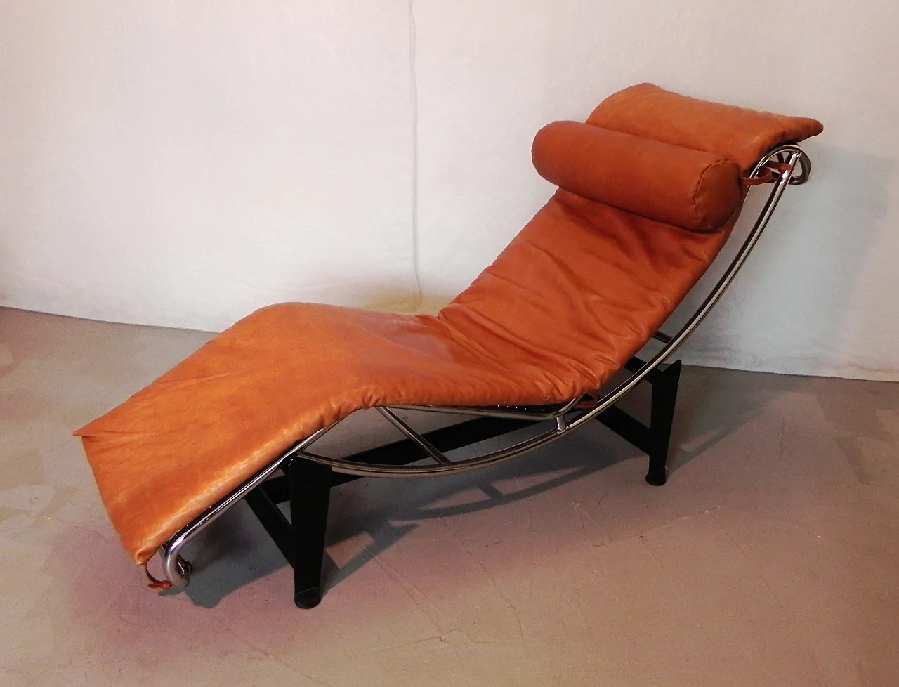 Bauhaus style chaise longue, 90s 9